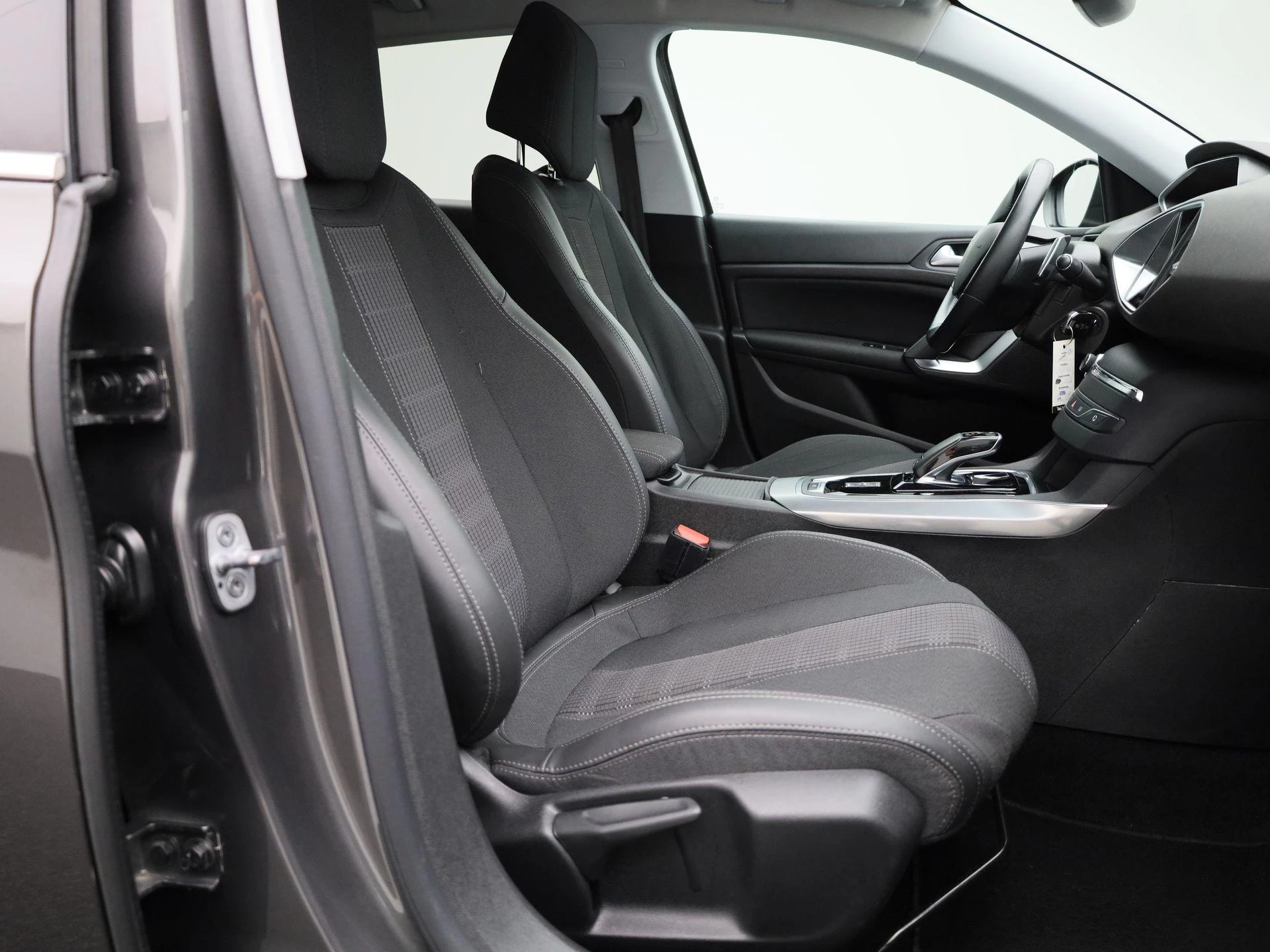 Peugeot 308 1.2 PureTech 130 S&S EAT8 Allure