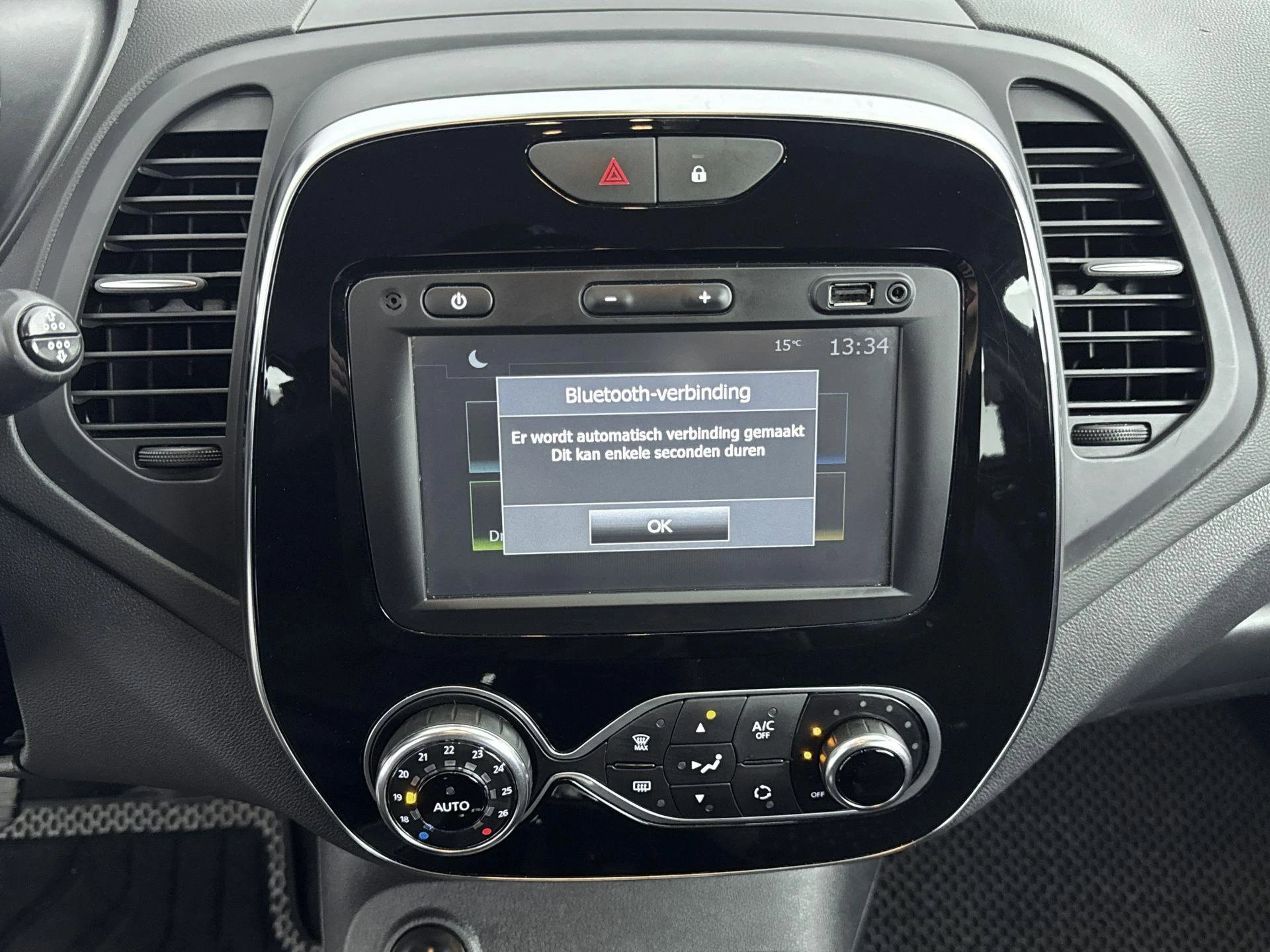 Renault-Captur-image-11