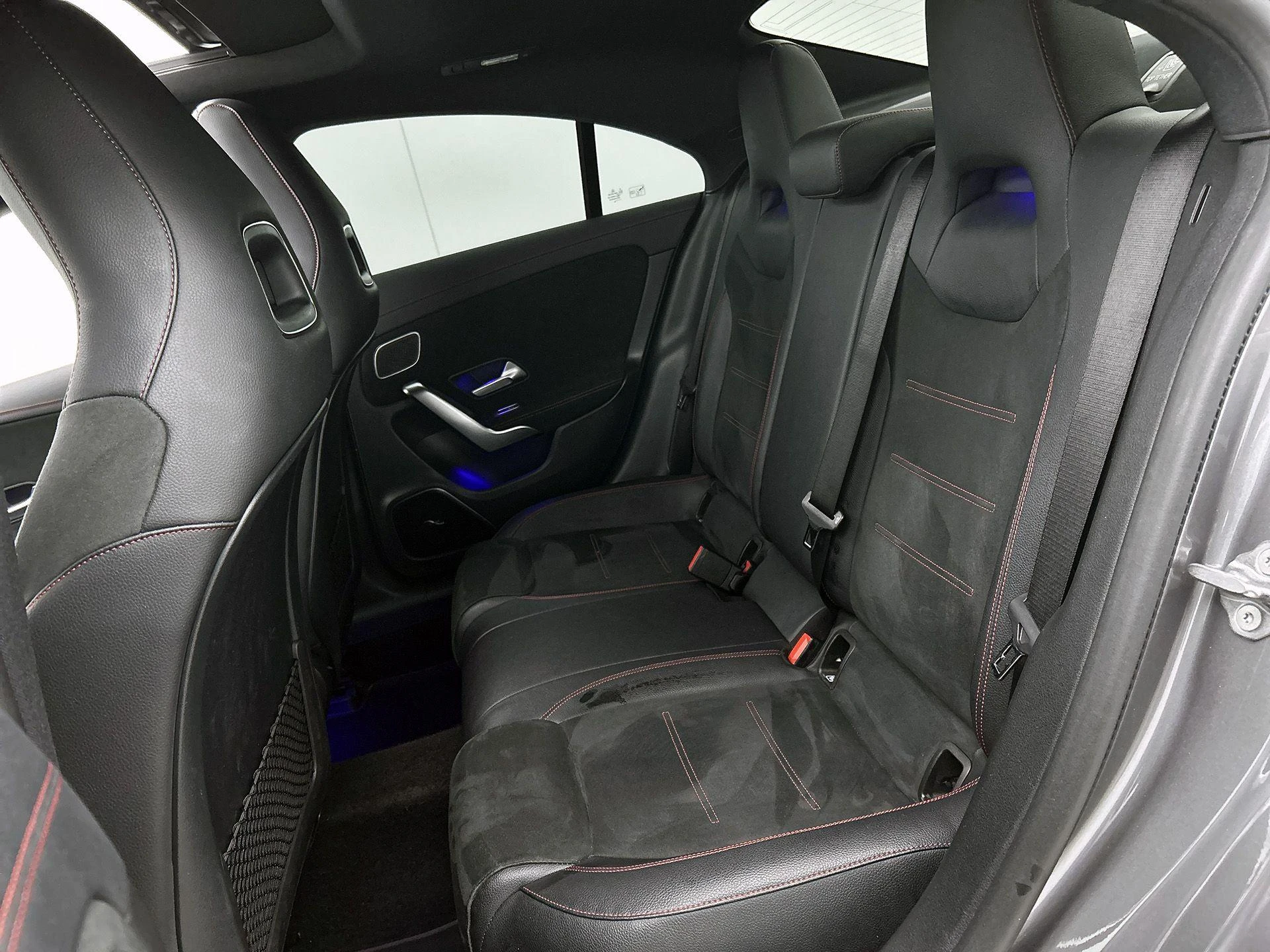 Mercedes-Benz-CLA-image-26