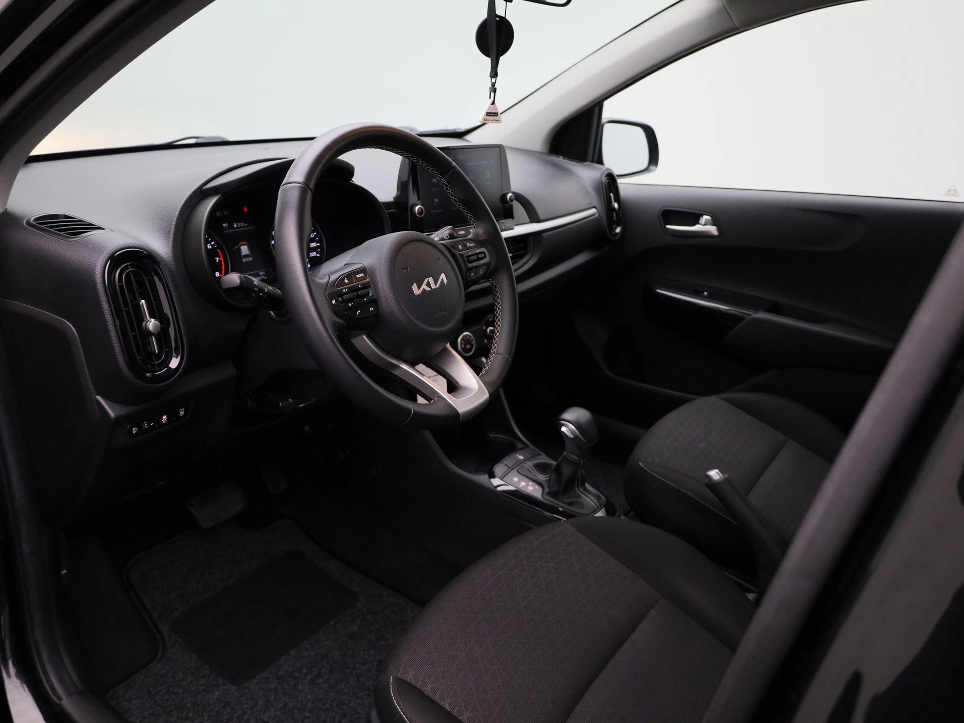 Kia-Picanto-image-24