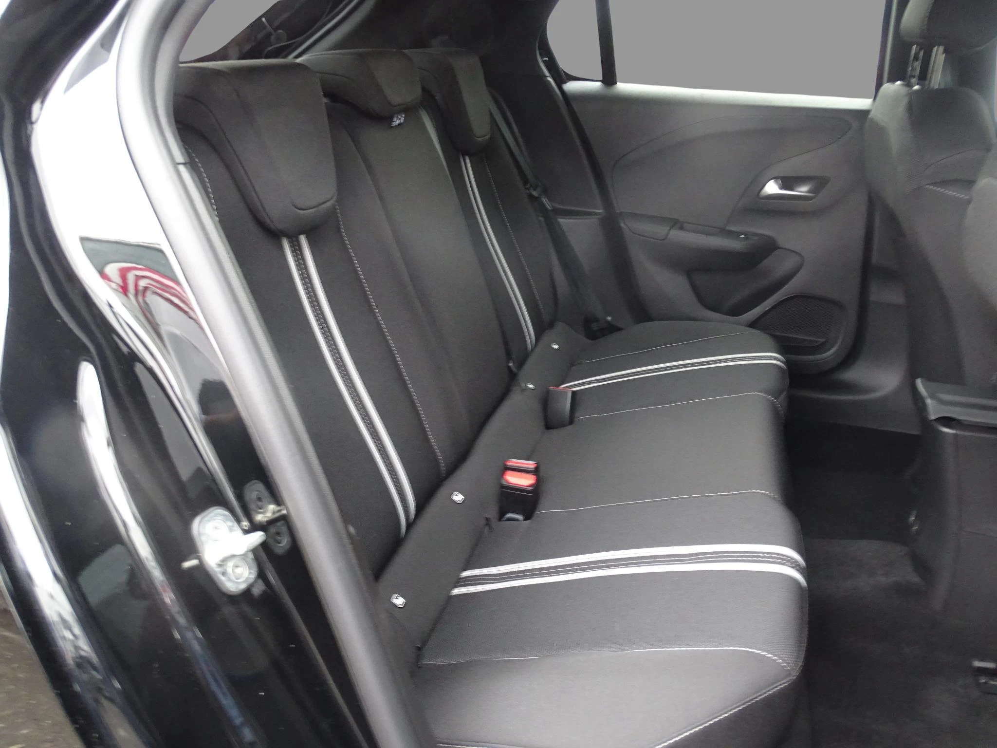 Opel-Corsa-image-14