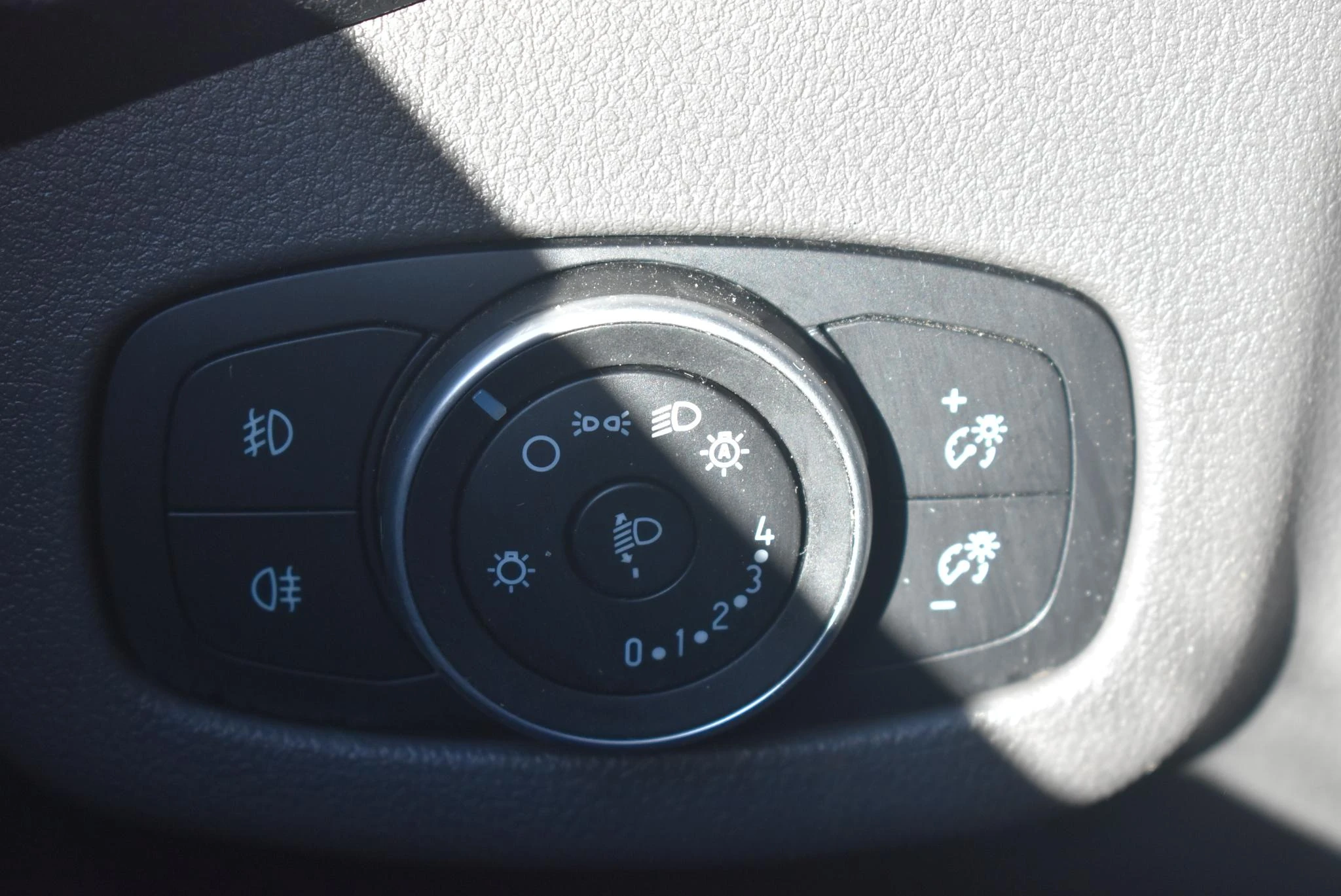 Ford-Transit Connect-image-13