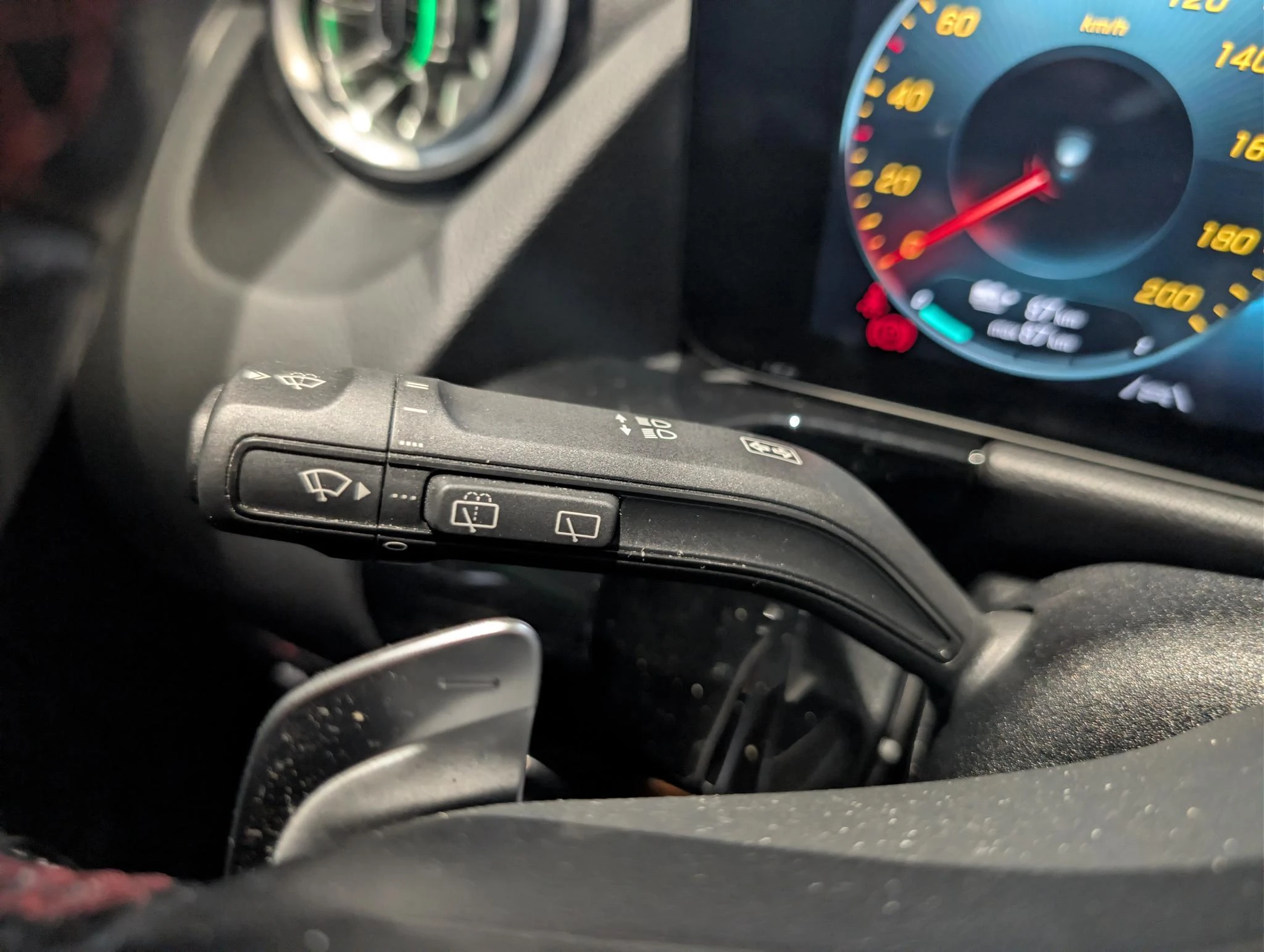 Mercedes-Benz-EQA-image-26