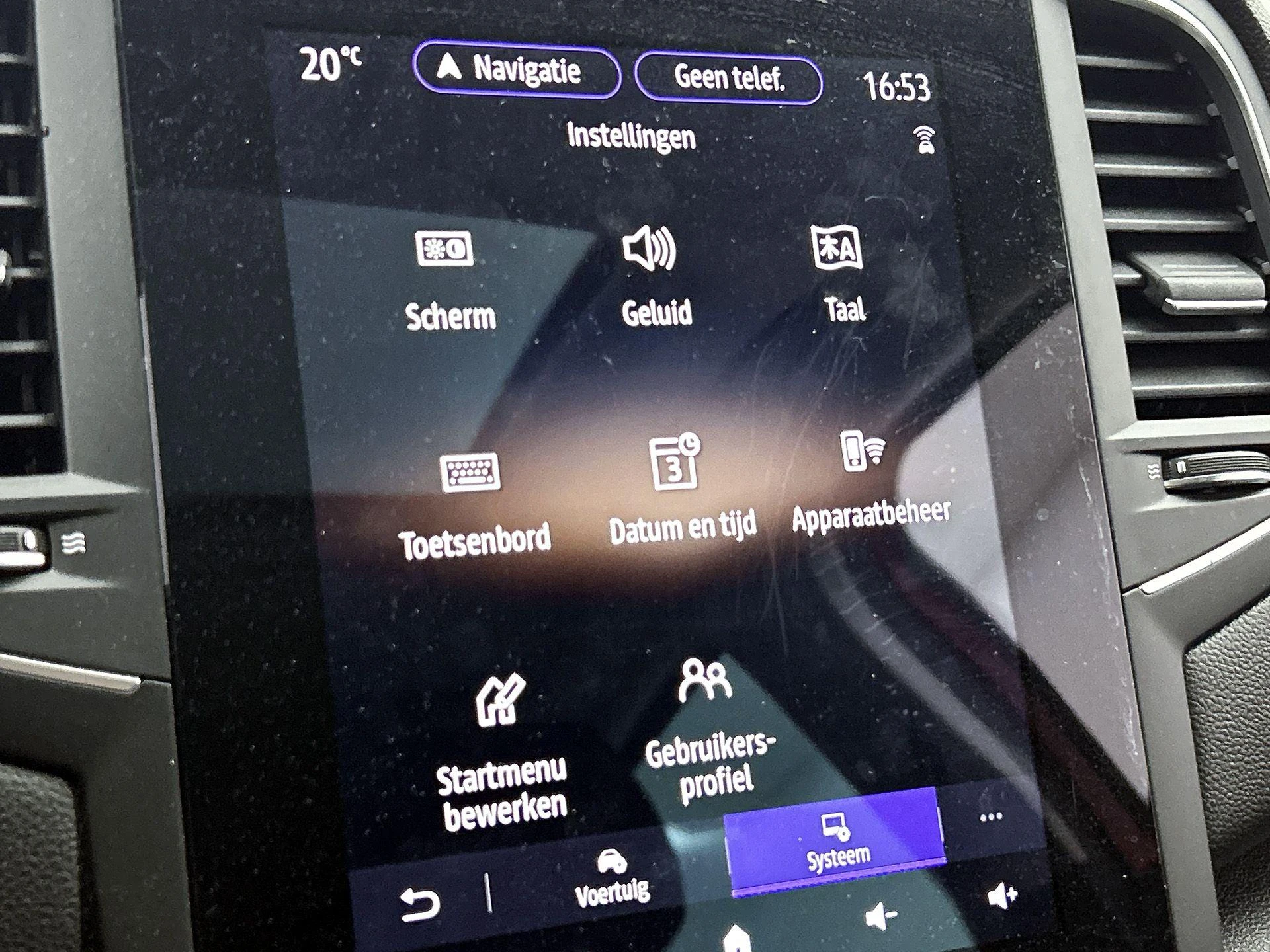 Renault-Megane E-Tech-image-13