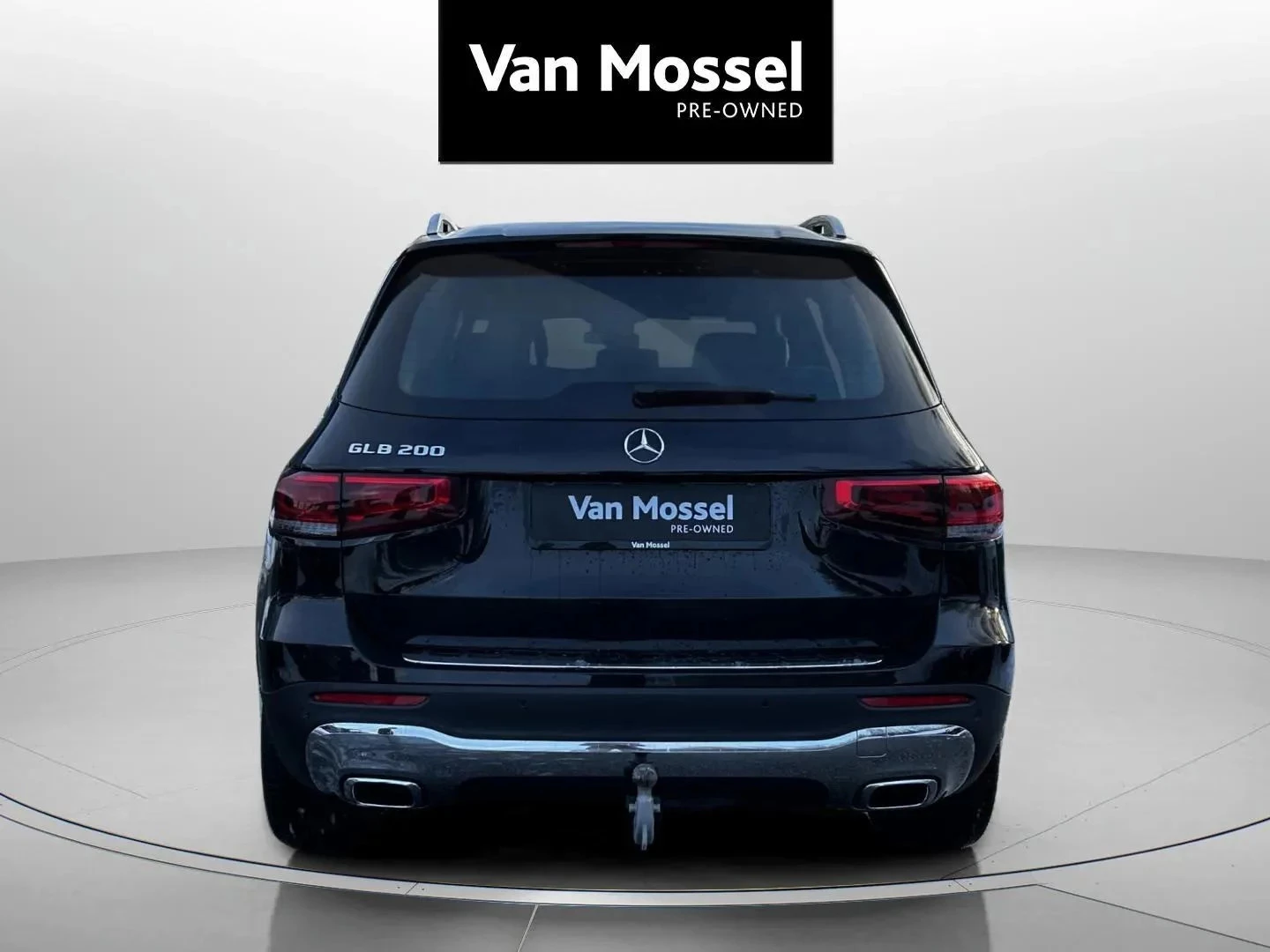 Mercedes-Benz-GLB-image-5