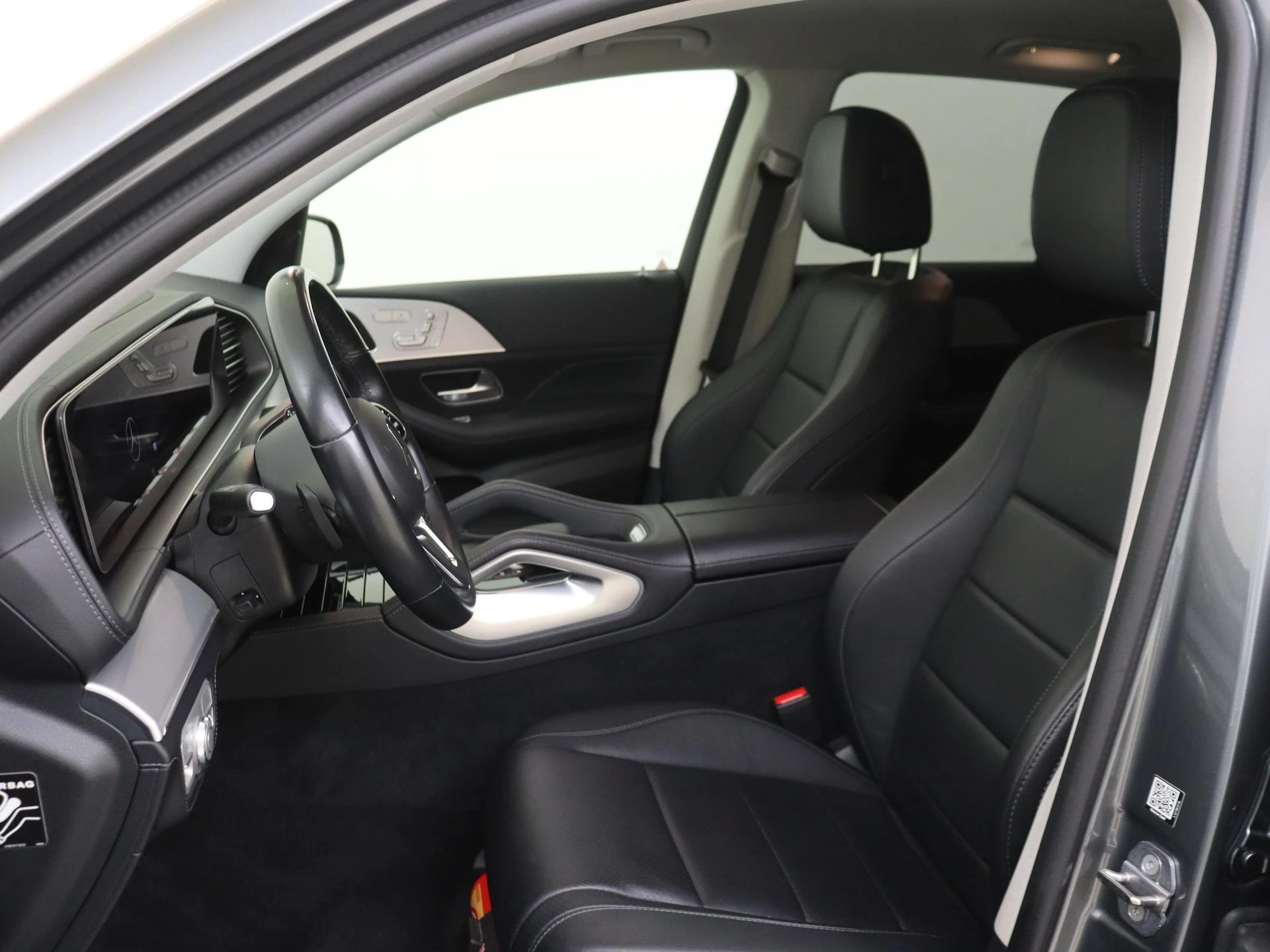 Mercedes-Benz-GLE-image-10