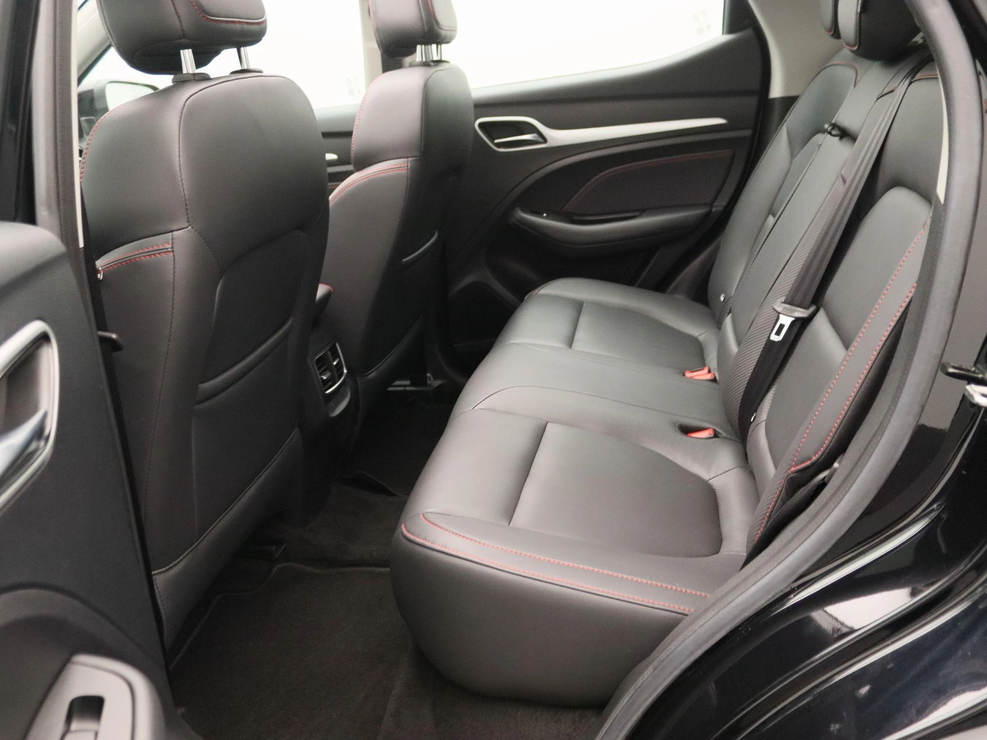 MG-ZS EV-image-17