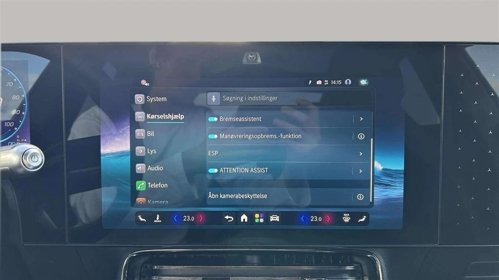 Mercedes-Benz-CLA-image-20