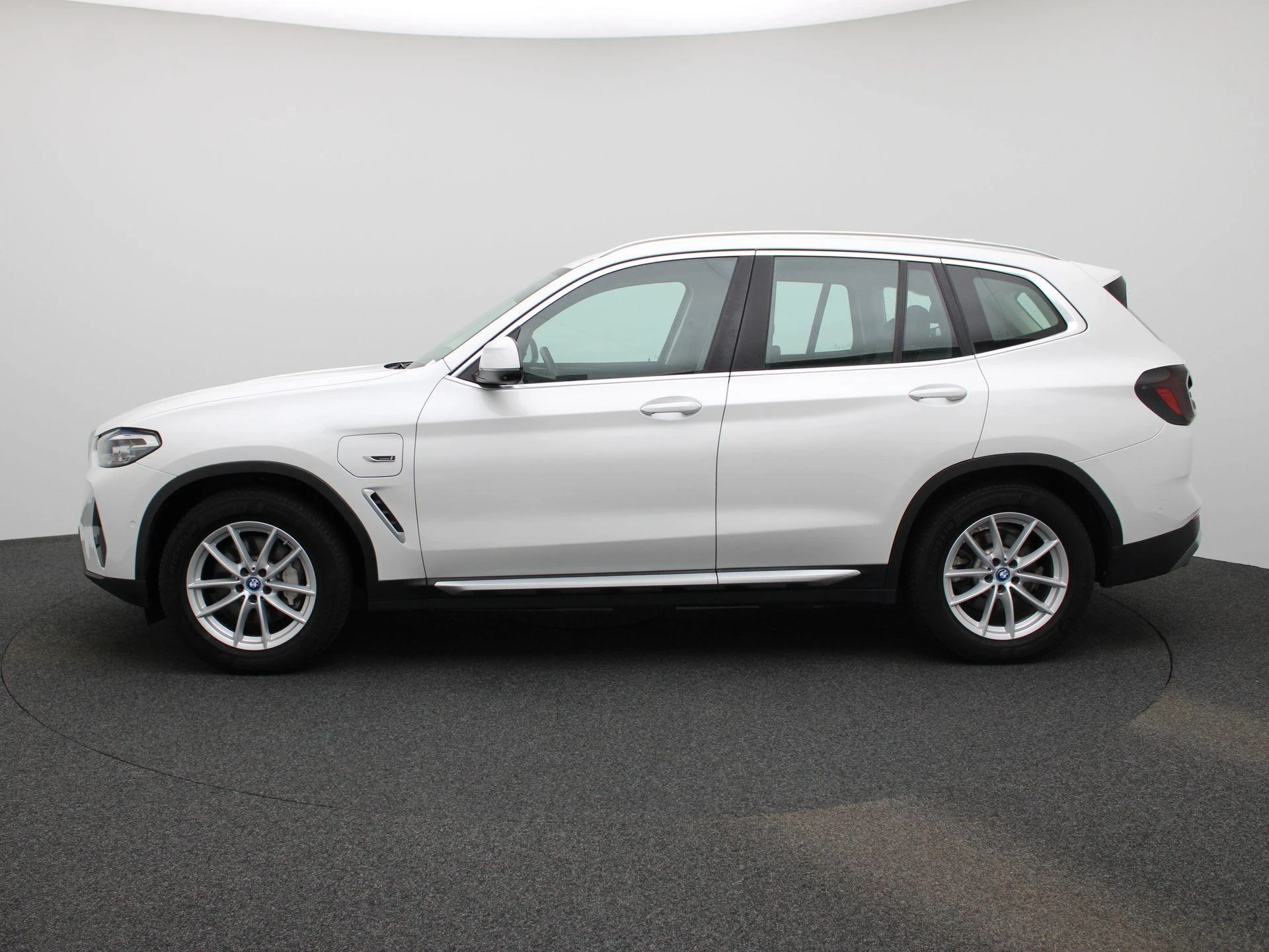 BMW-X3-image-3