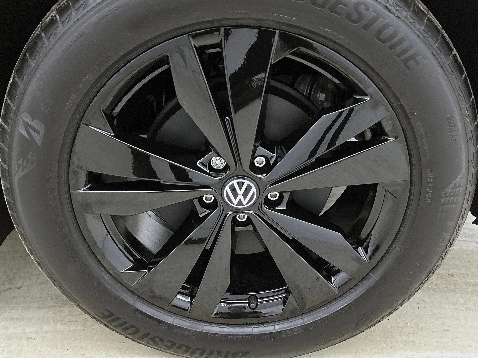Volkswagen-ID.4-image-30