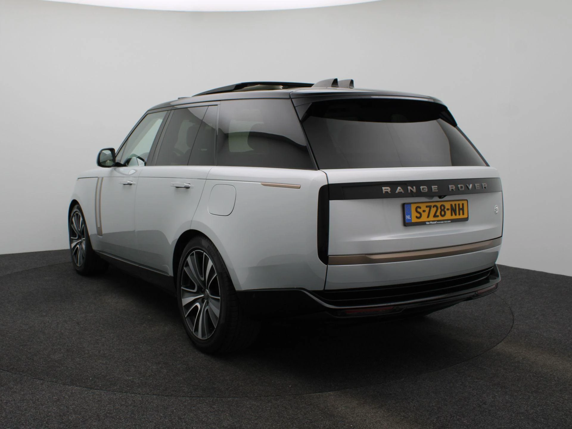 Land Rover Range Rover 3.0 P510e SV PHEV