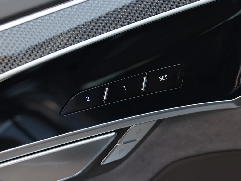 Audi S8 4.0 TFSI quattro tiptronic