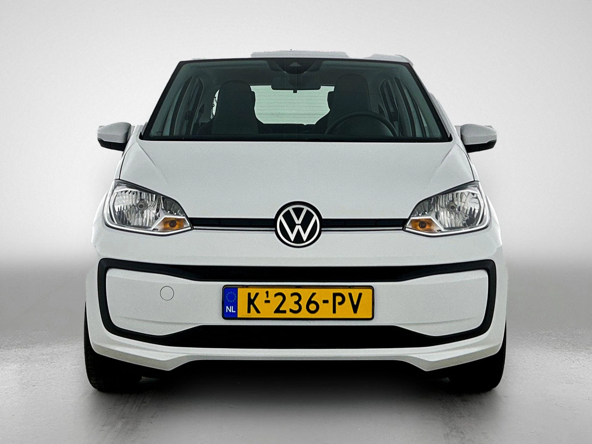 Volkswagen-up!-image-4