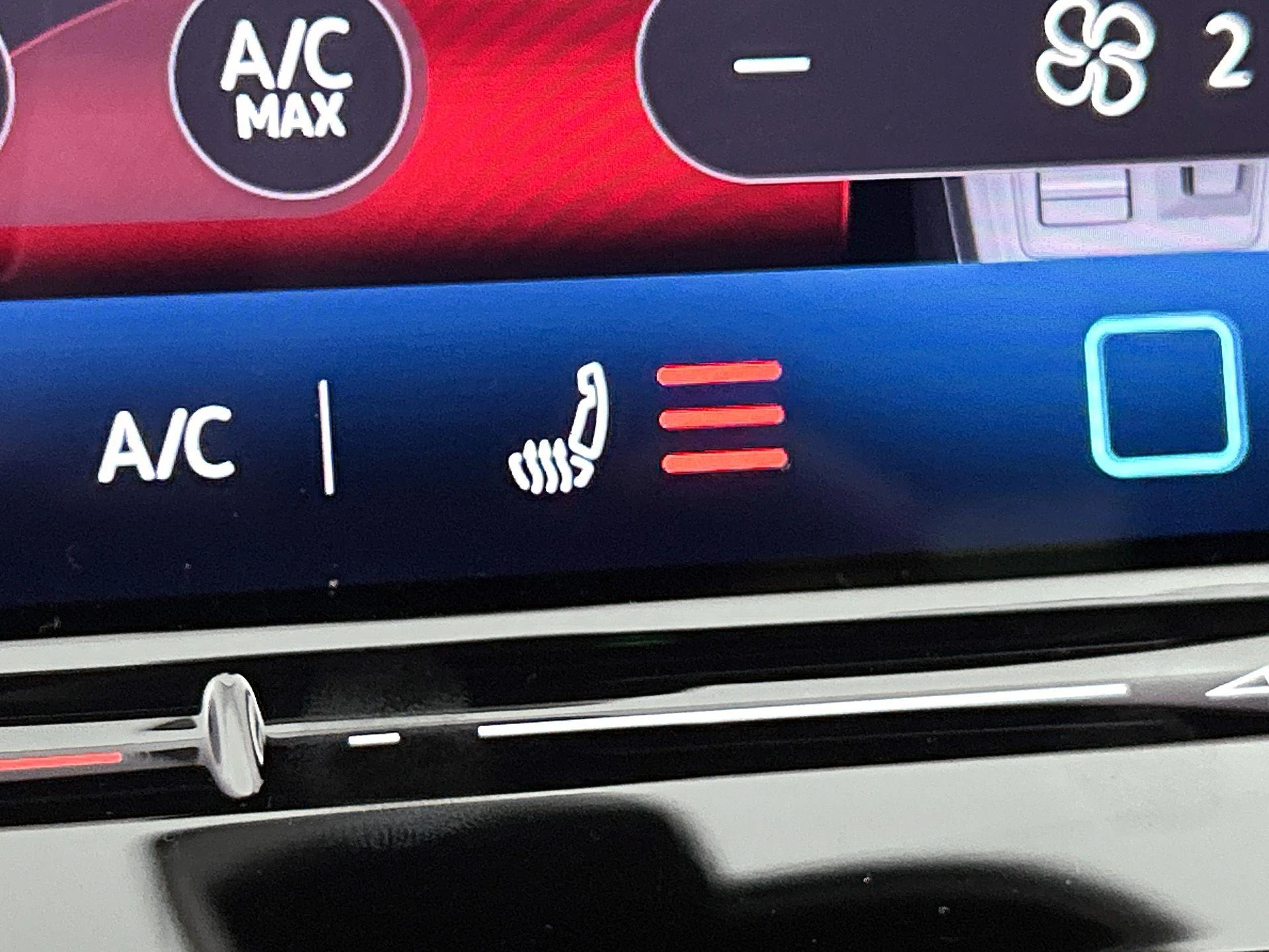 Volkswagen-Golf-image-7
