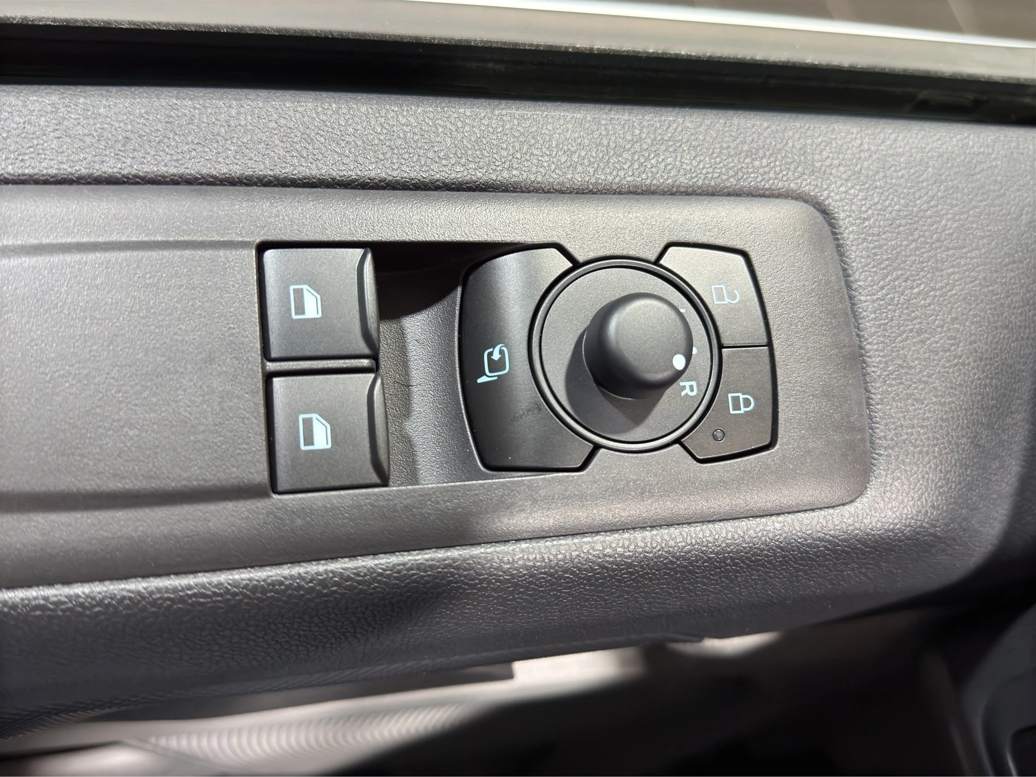 Ford Transit Custom Kastenwagen Trend 320 L1 2.0L EcoBlue. 8-Gang-Automatikgetriebe. FWD