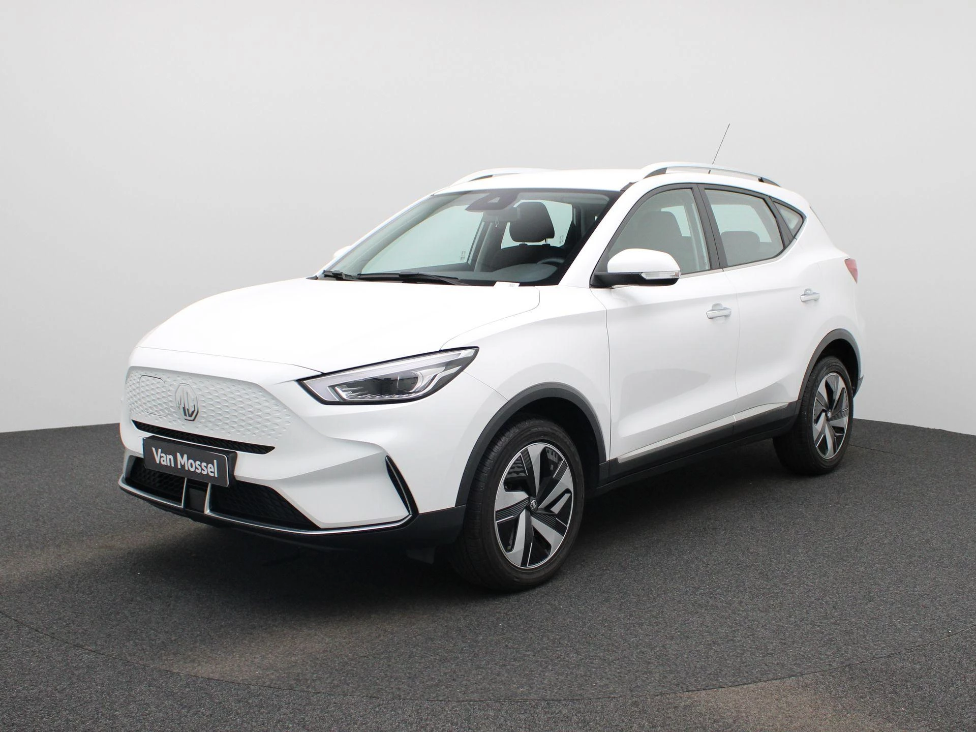 MG-ZS EV-image-0
