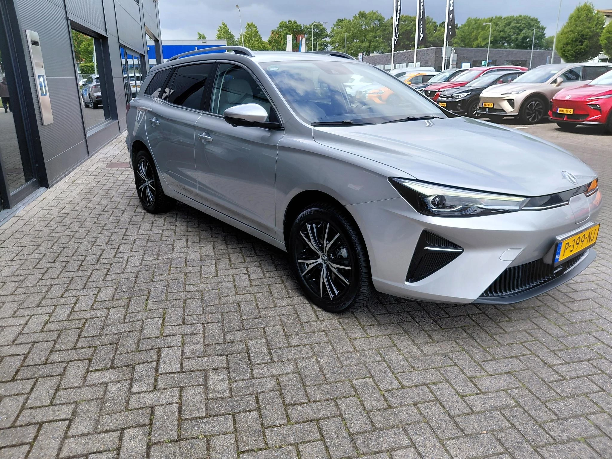 MG MG5 Electric Long Range Luxury 61 kWh