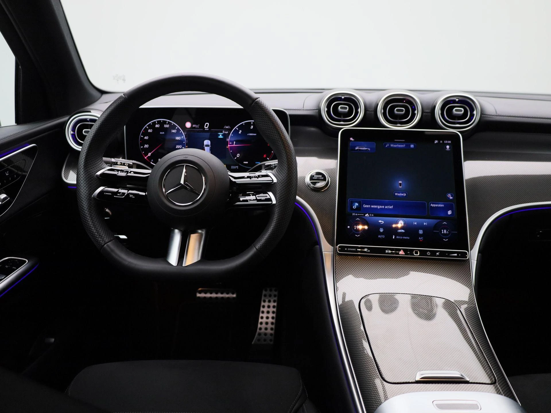 Mercedes-Benz-GLC-image-6