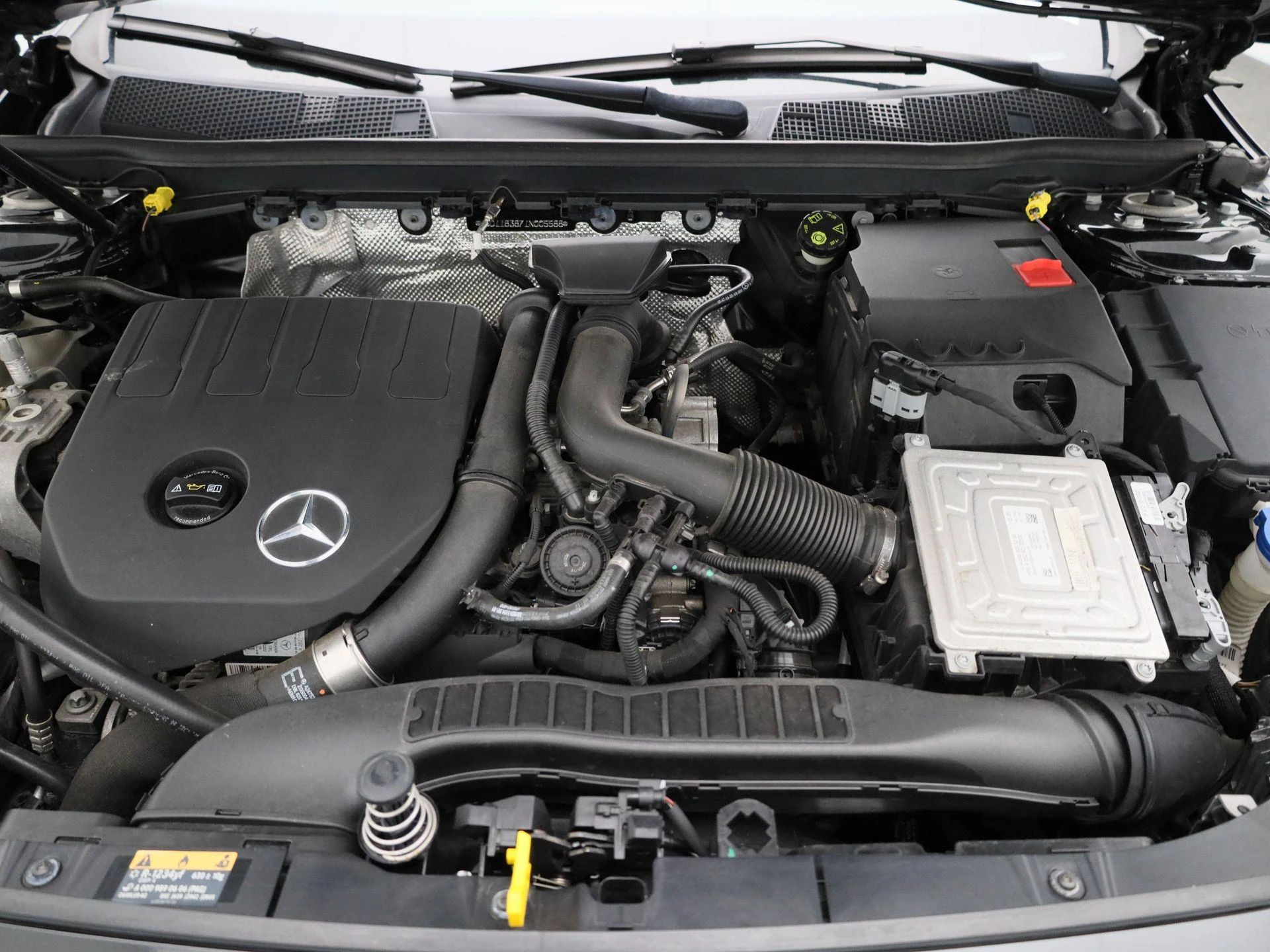Mercedes-Benz-CLA-image-34