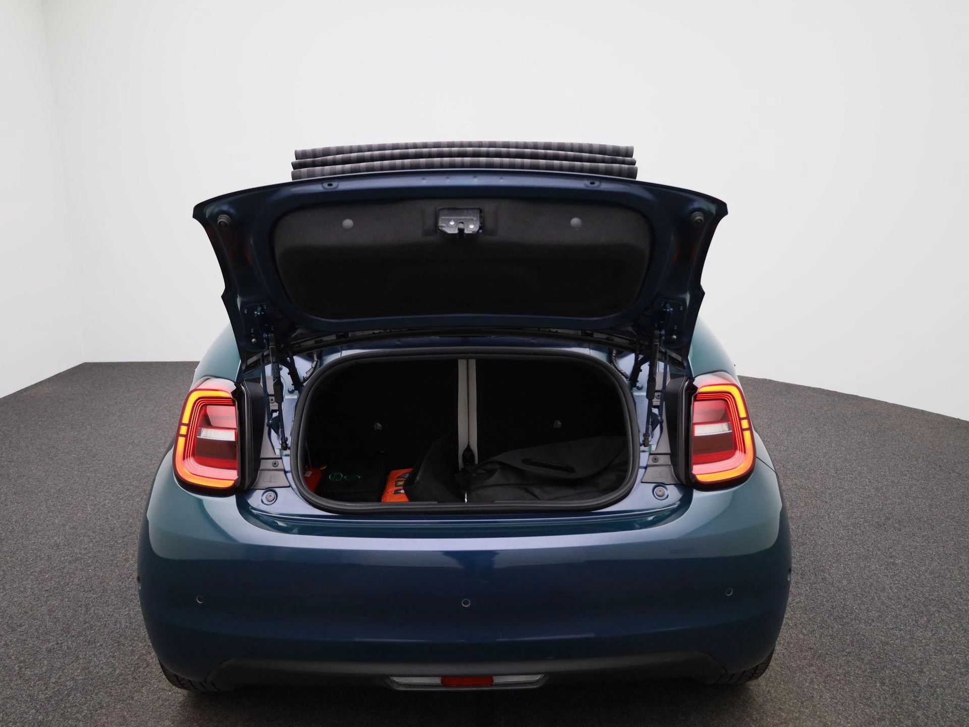 Fiat-500C-image-10
