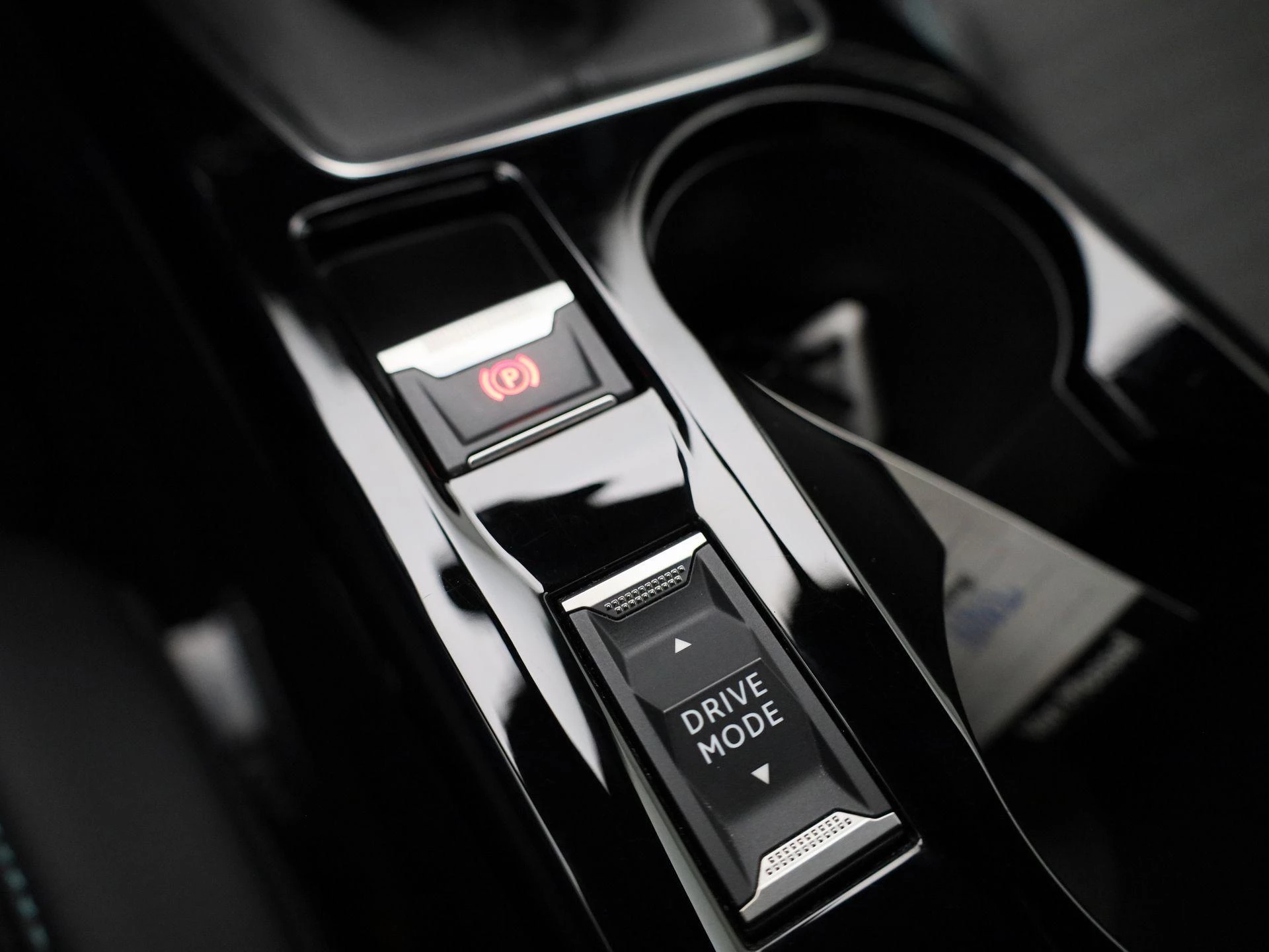 Peugeot 2008 1.2 Puretech 96kW S&S Allure Pack