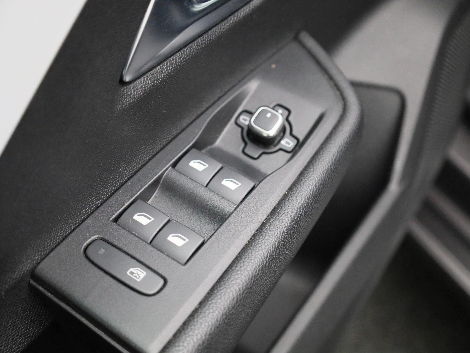 Opel-Astra-image-26