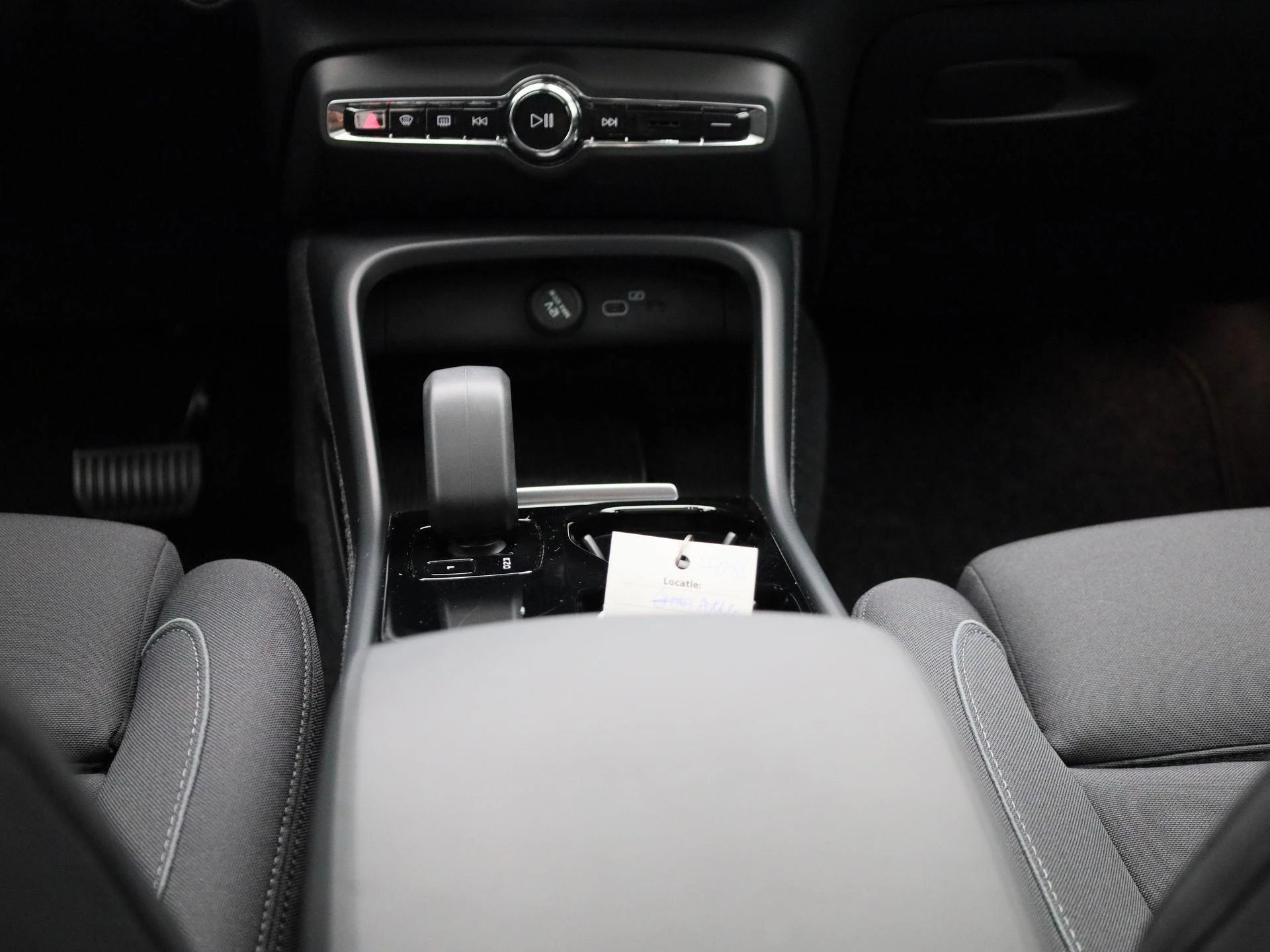 Volvo-C40-image-9