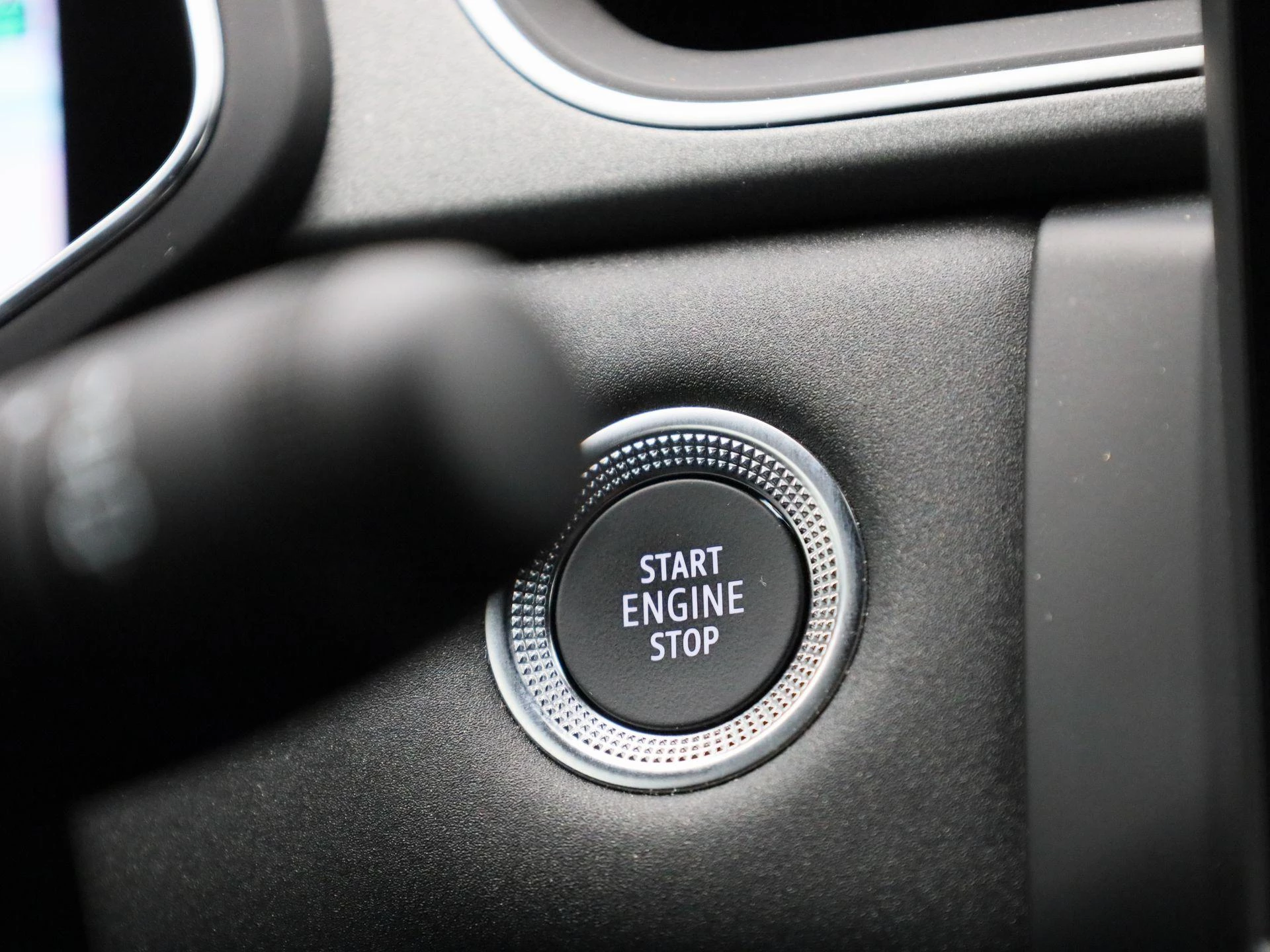 Renault-Captur-image-23