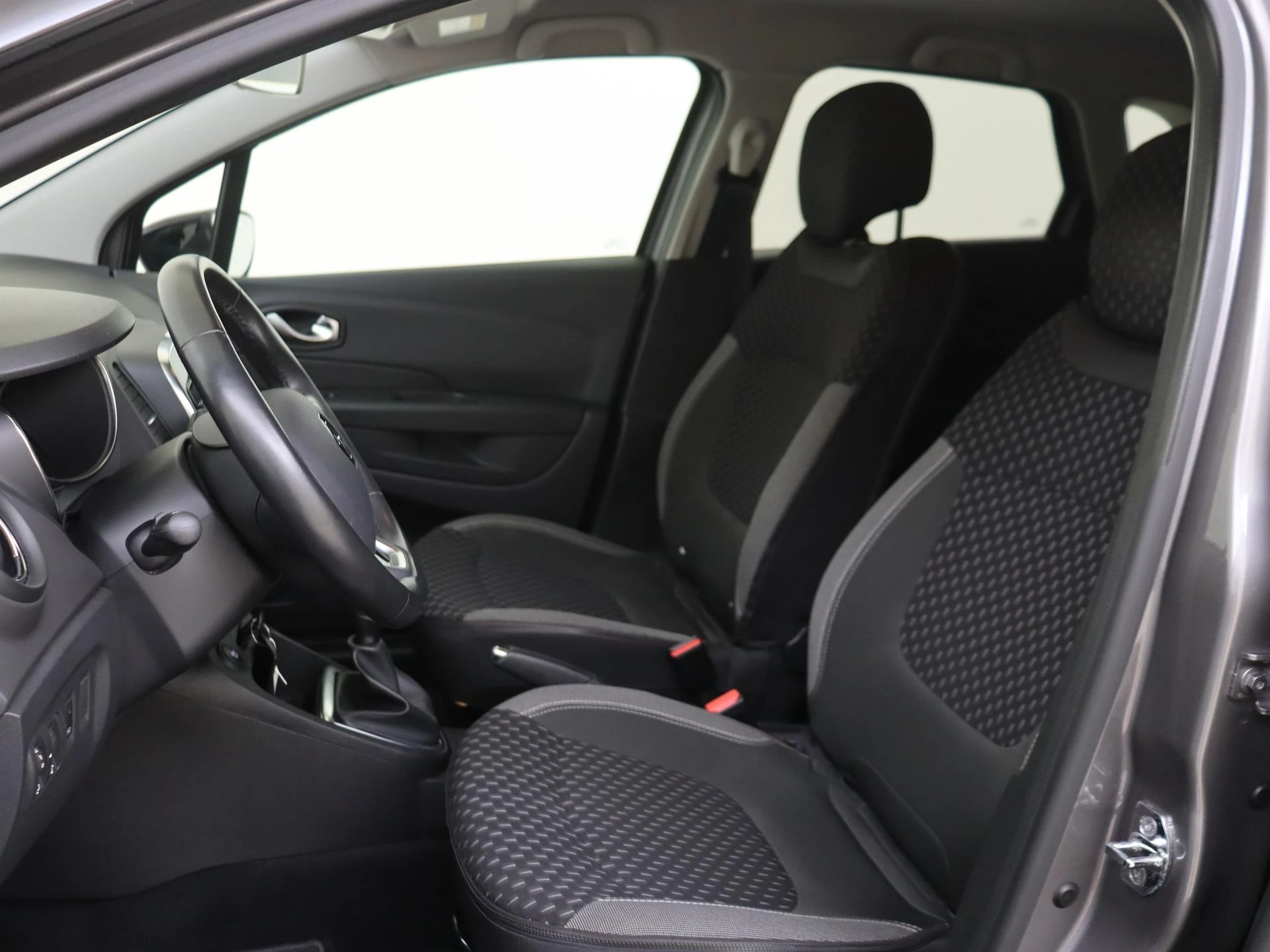 Renault-Captur-image-10