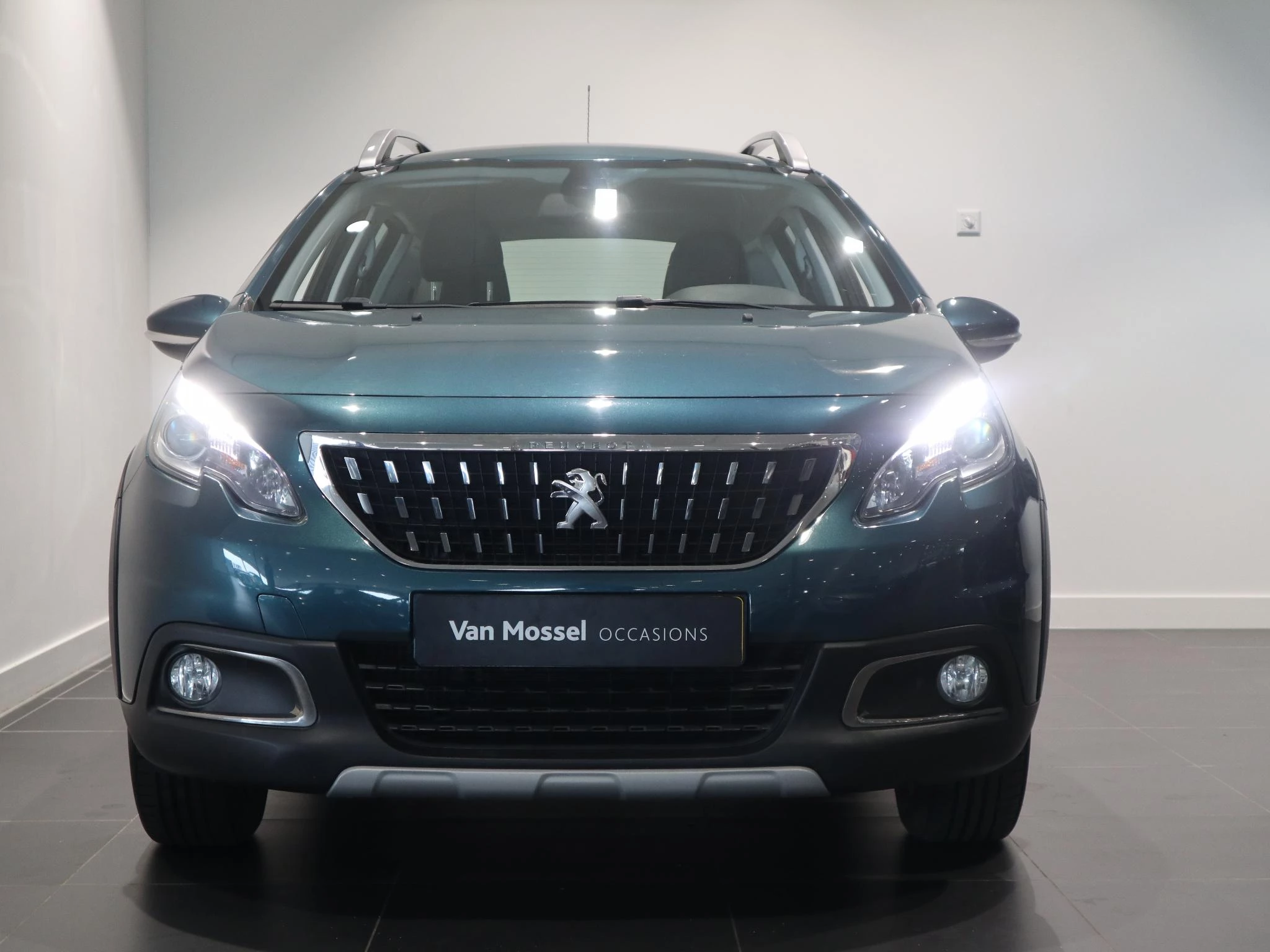 Peugeot-2008-image-2