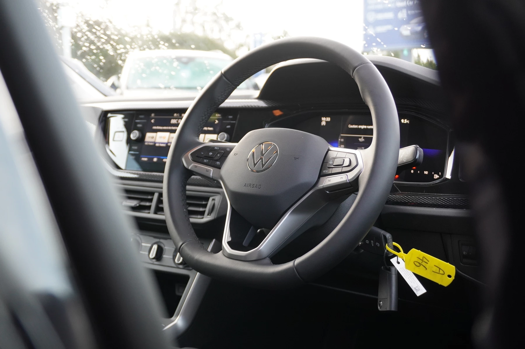 Volkswagen-Polo-image-23