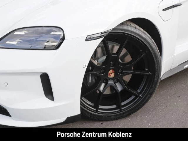 Porsche Taycan 4 Black Edition black edition