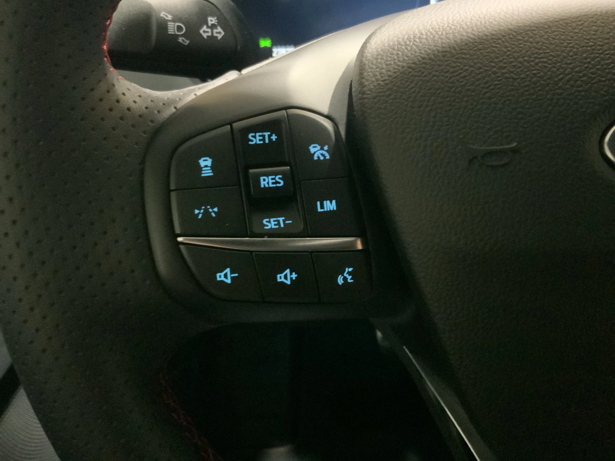 Ford-Kuga-image-19