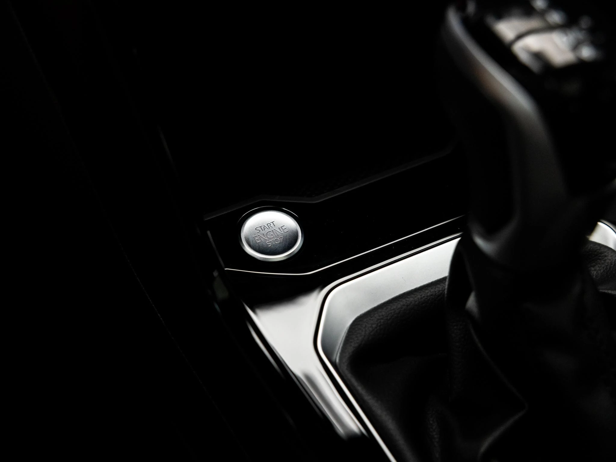 Volkswagen-T-Roc-image-41
