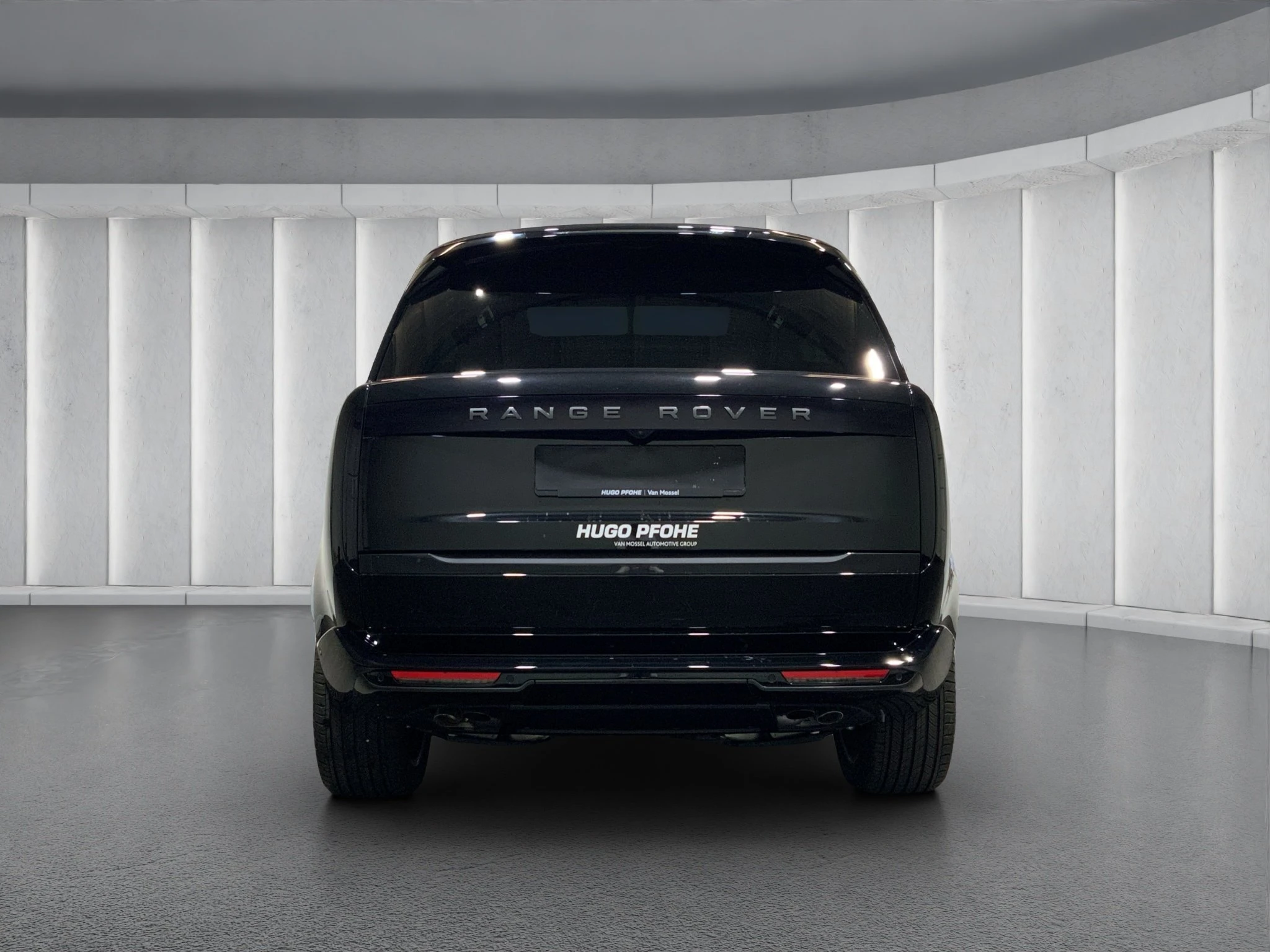 Land Rover-Range Rover-image-2