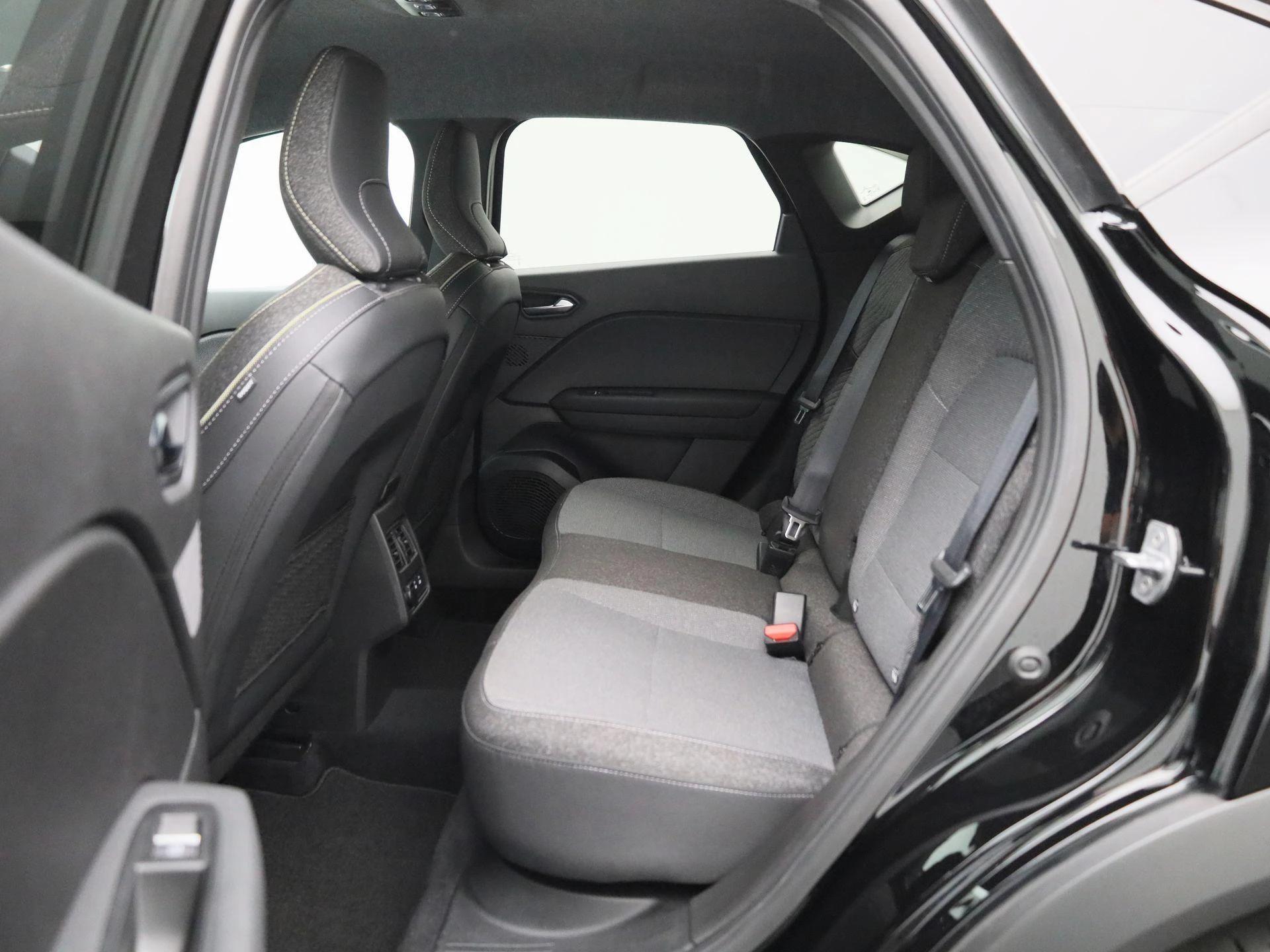 Renault-Captur-image-11
