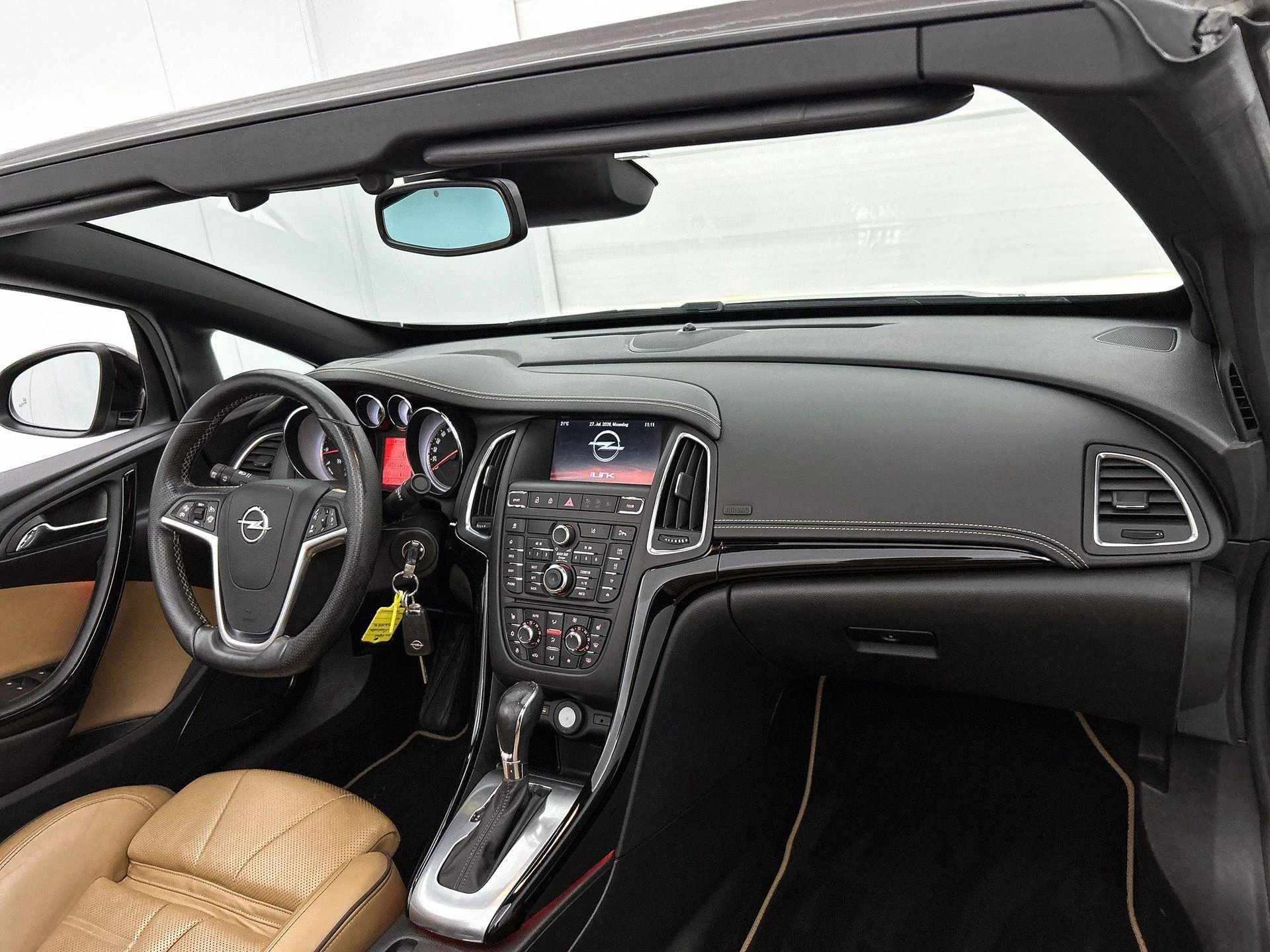Opel-Cascada-image-19