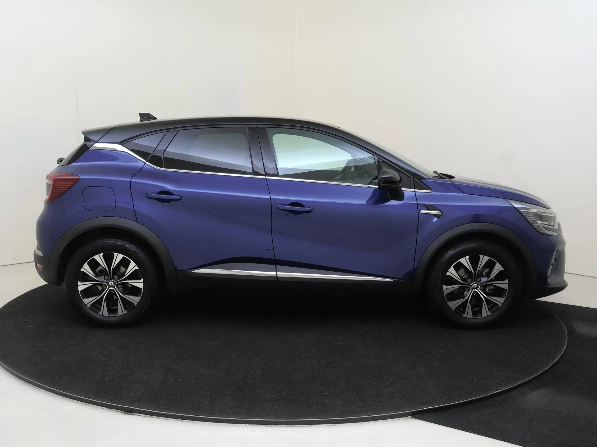 Renault-Captur-image-8