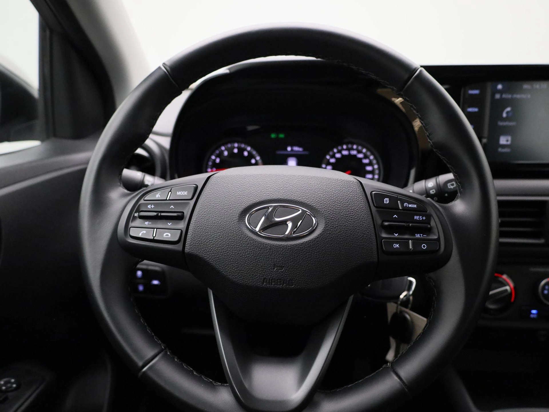 Hyundai-i10-image-6