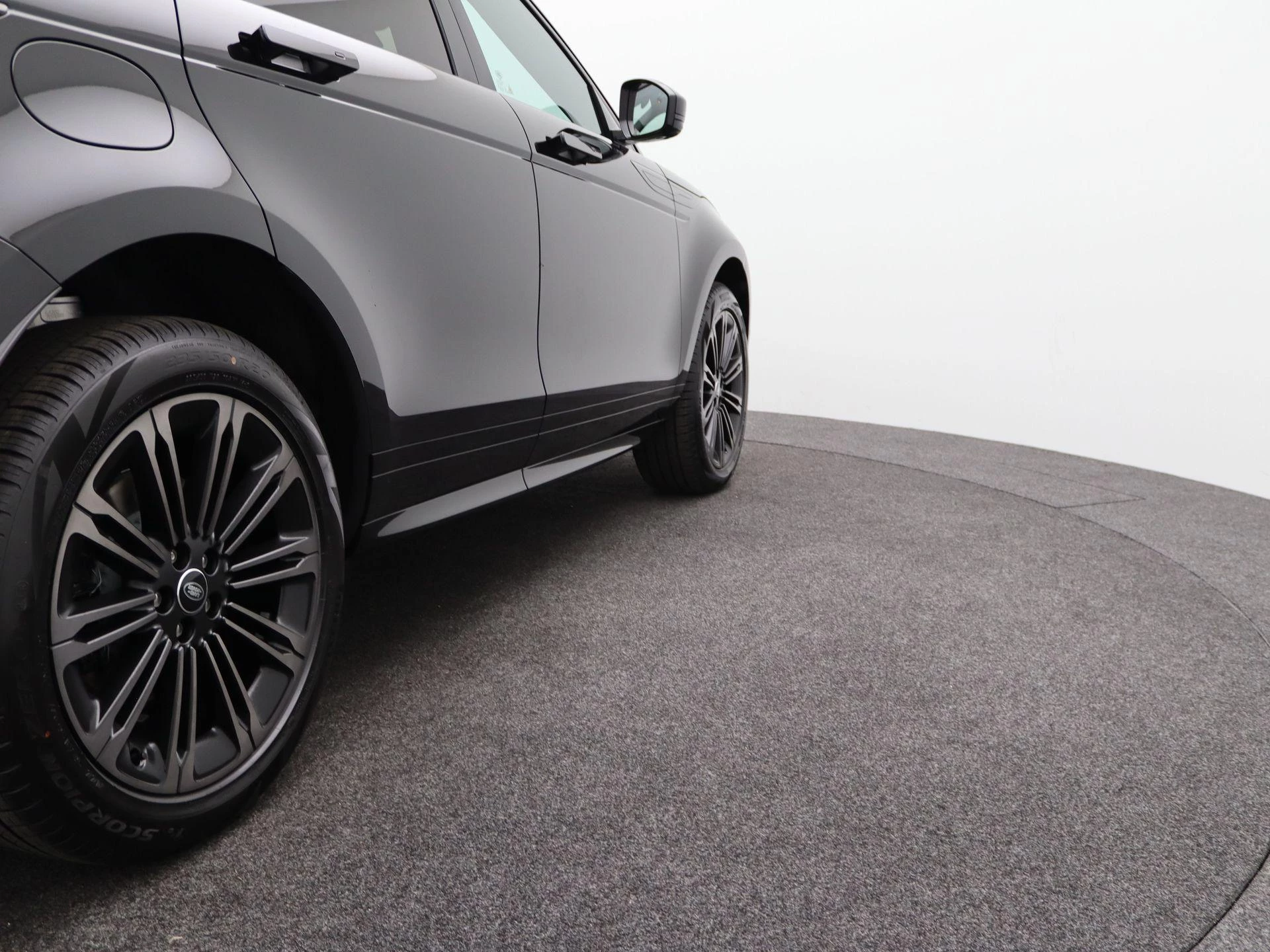 Land Rover-Range Rover Evoque-image-43