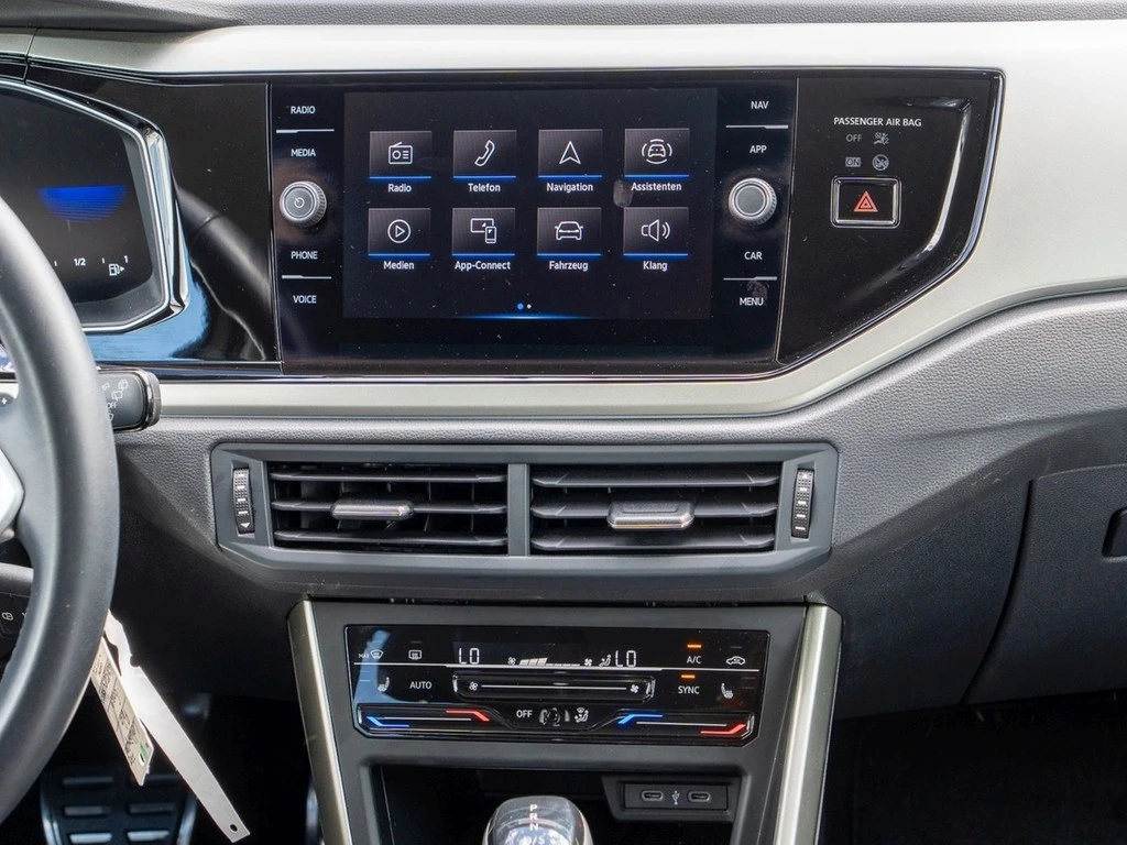 Volkswagen-Polo-image-10
