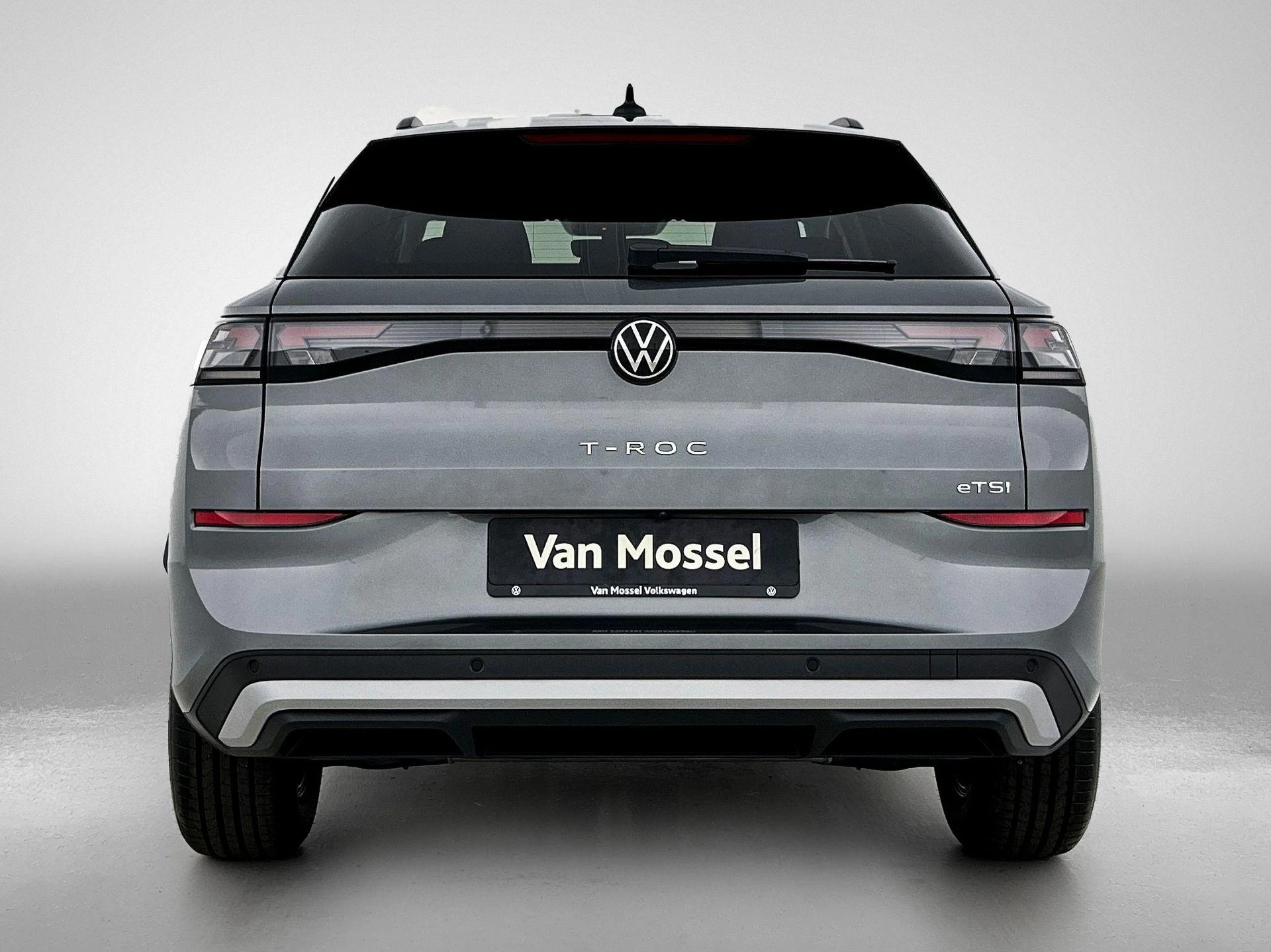 Volkswagen-T-Roc-image-2