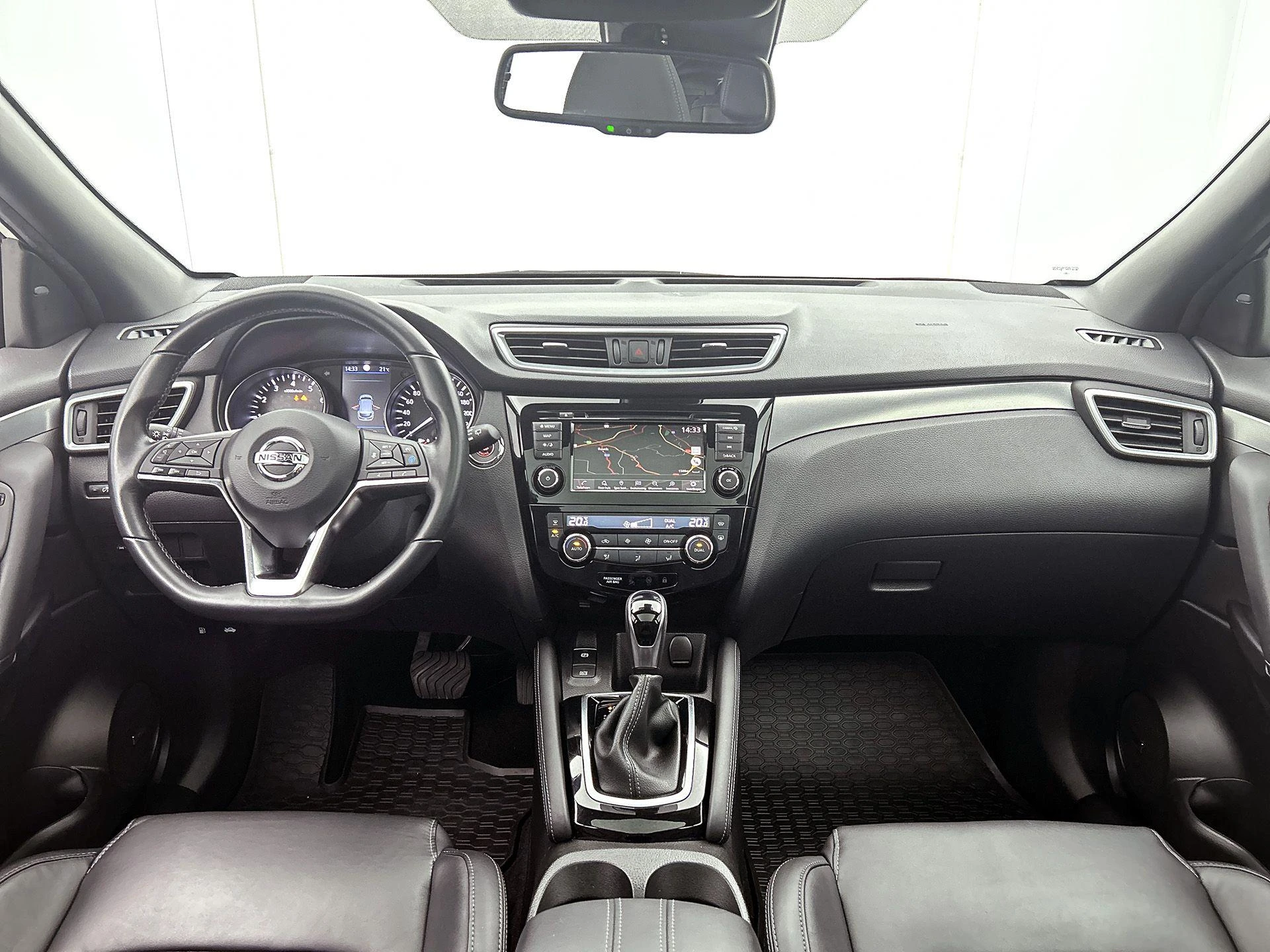 Nissan-QASHQAI-image-24