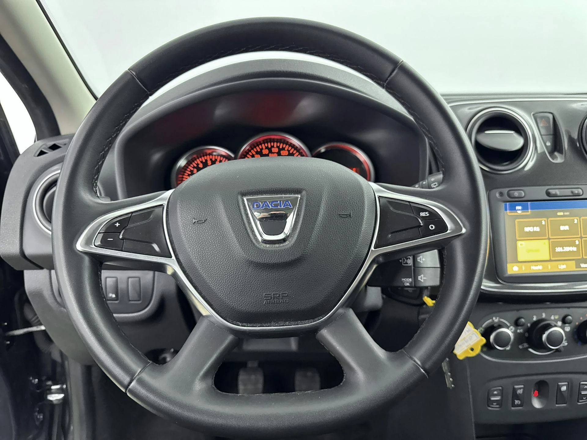 Dacia-Logan-image-19