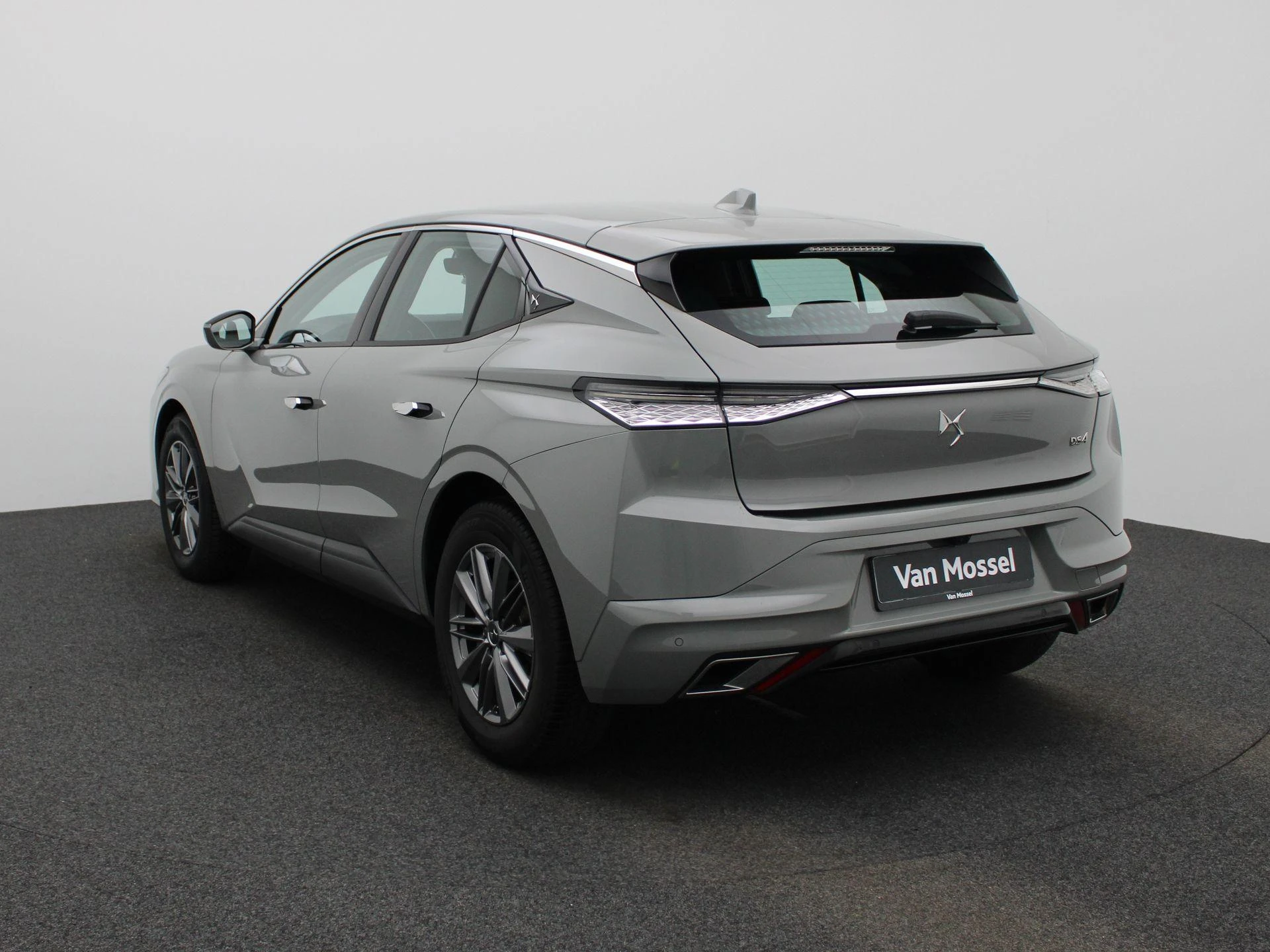DS-DS 4-image-1