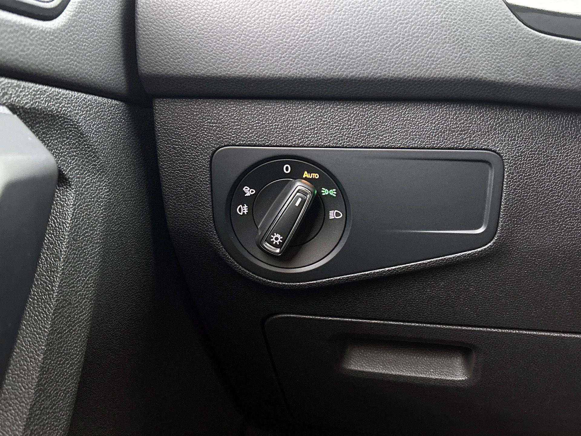 Volkswagen-Tiguan-image-26