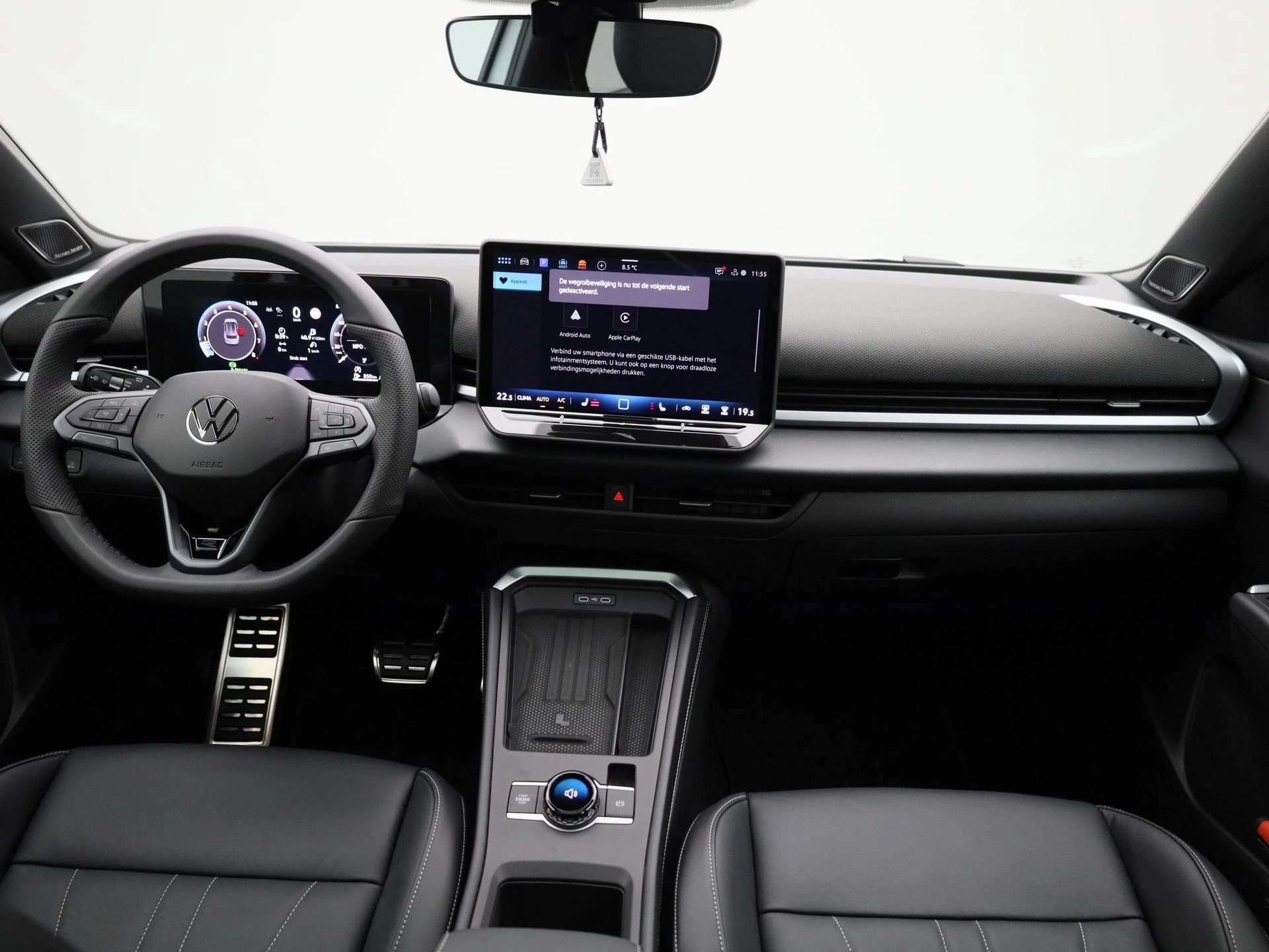 Volkswagen-T-Roc-image-42