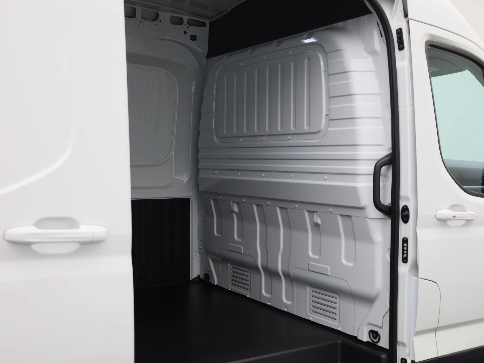 Maxus-eDeliver9-image-13