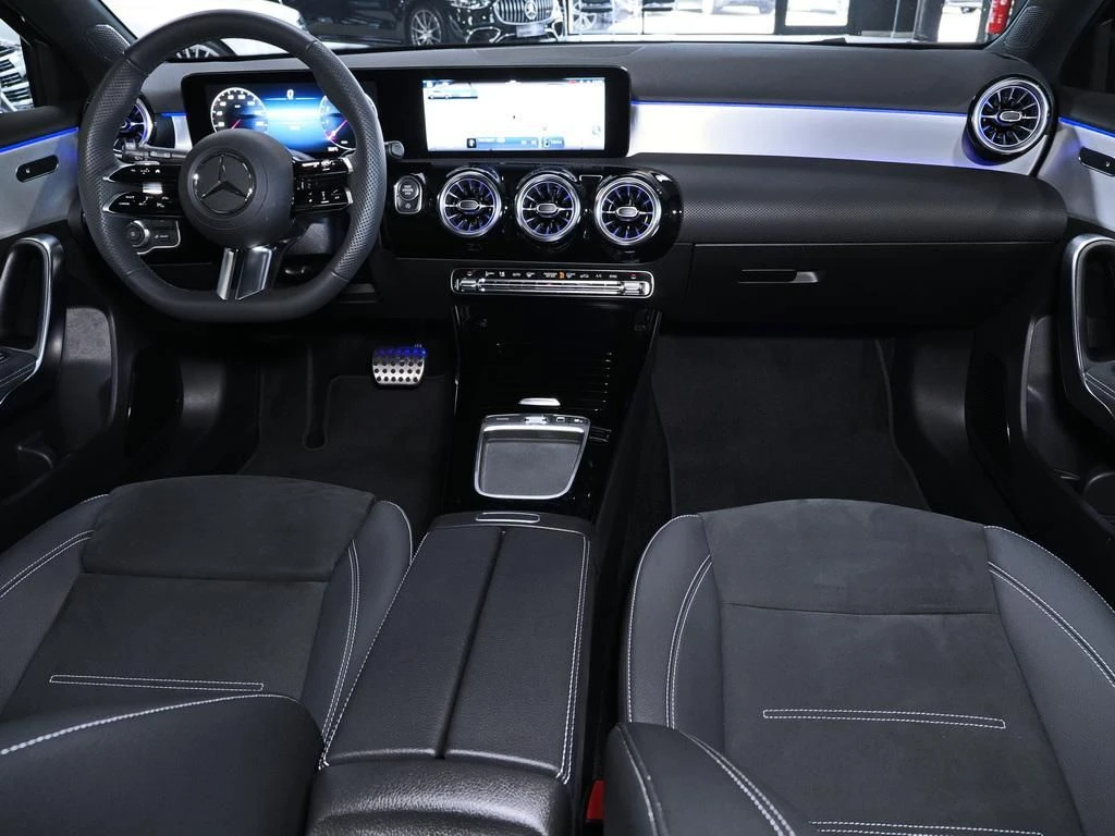 Mercedes-Benz-A-Klasse 200-image-13