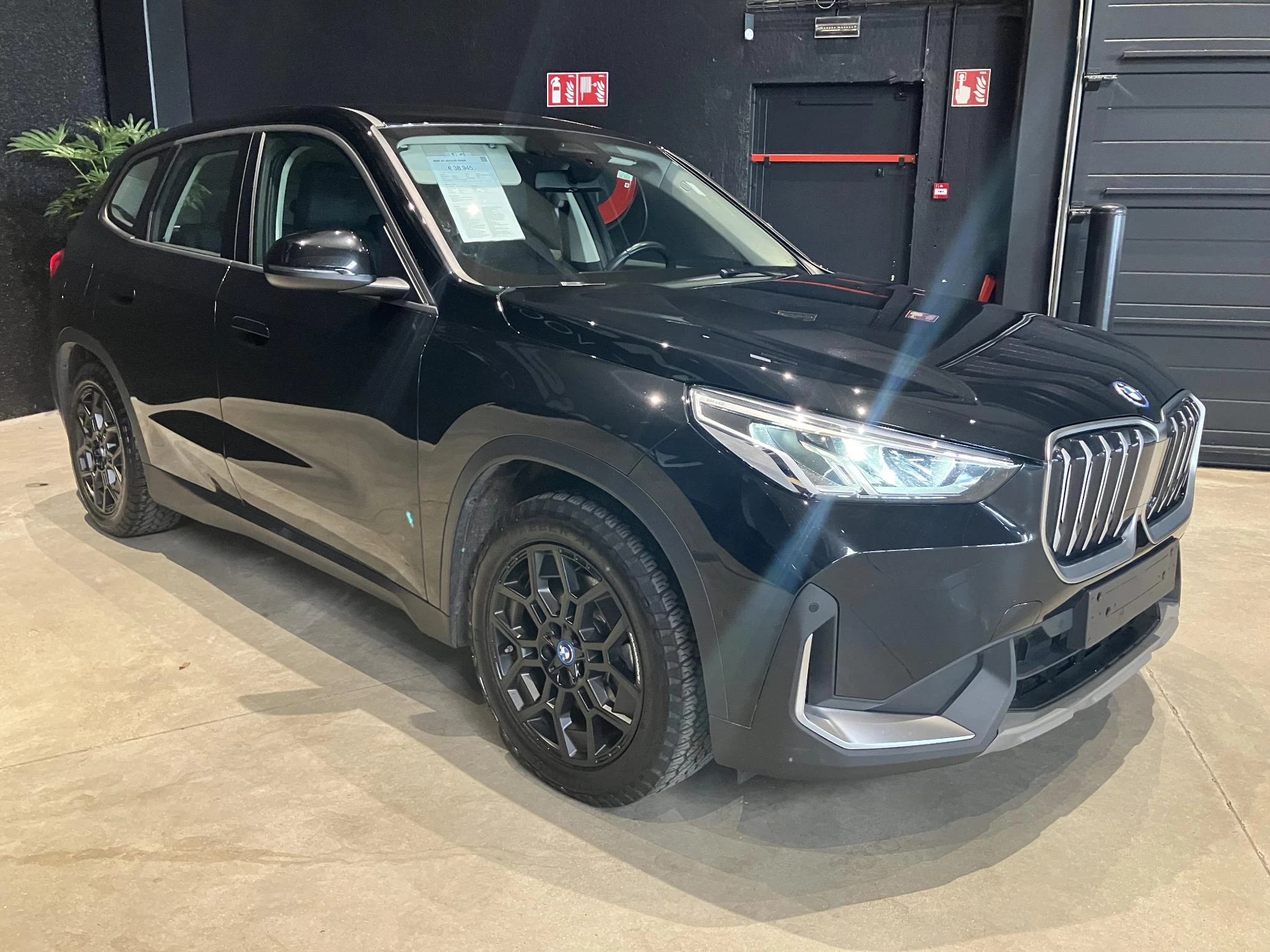 BMW-iX1-image-5